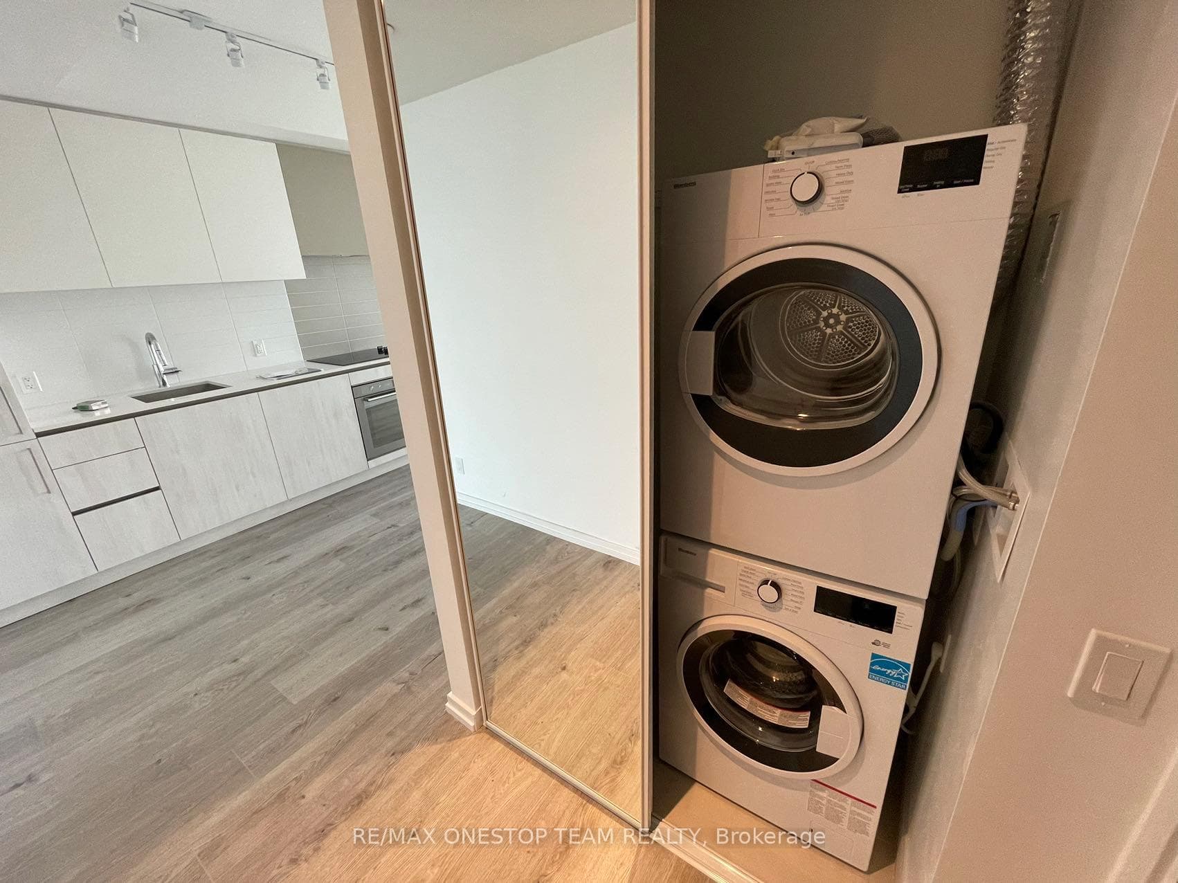 1000 Portage Parkway Unit 2012 photo 10