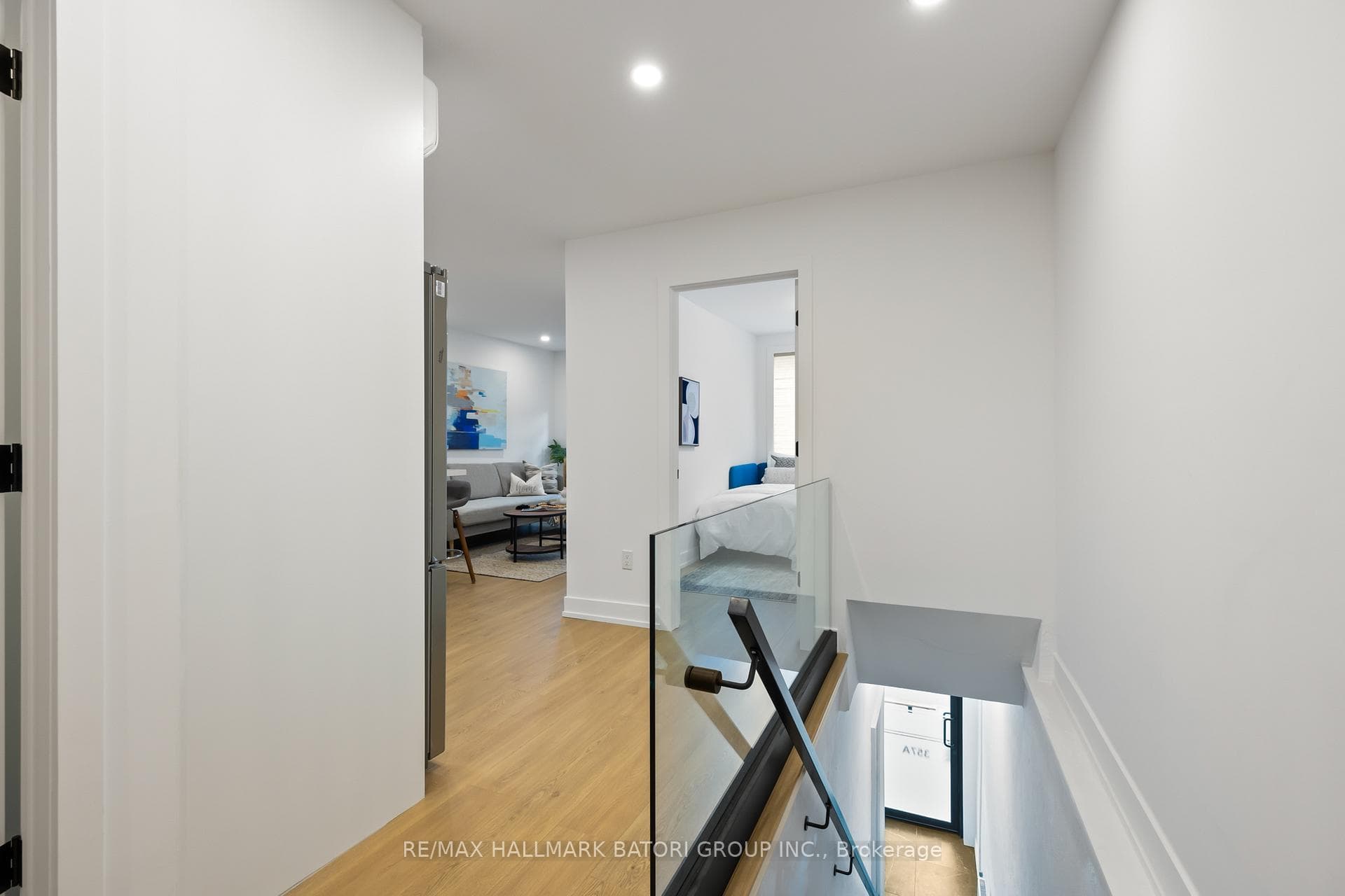 357 Eglinton Avenue Unit A photo 17