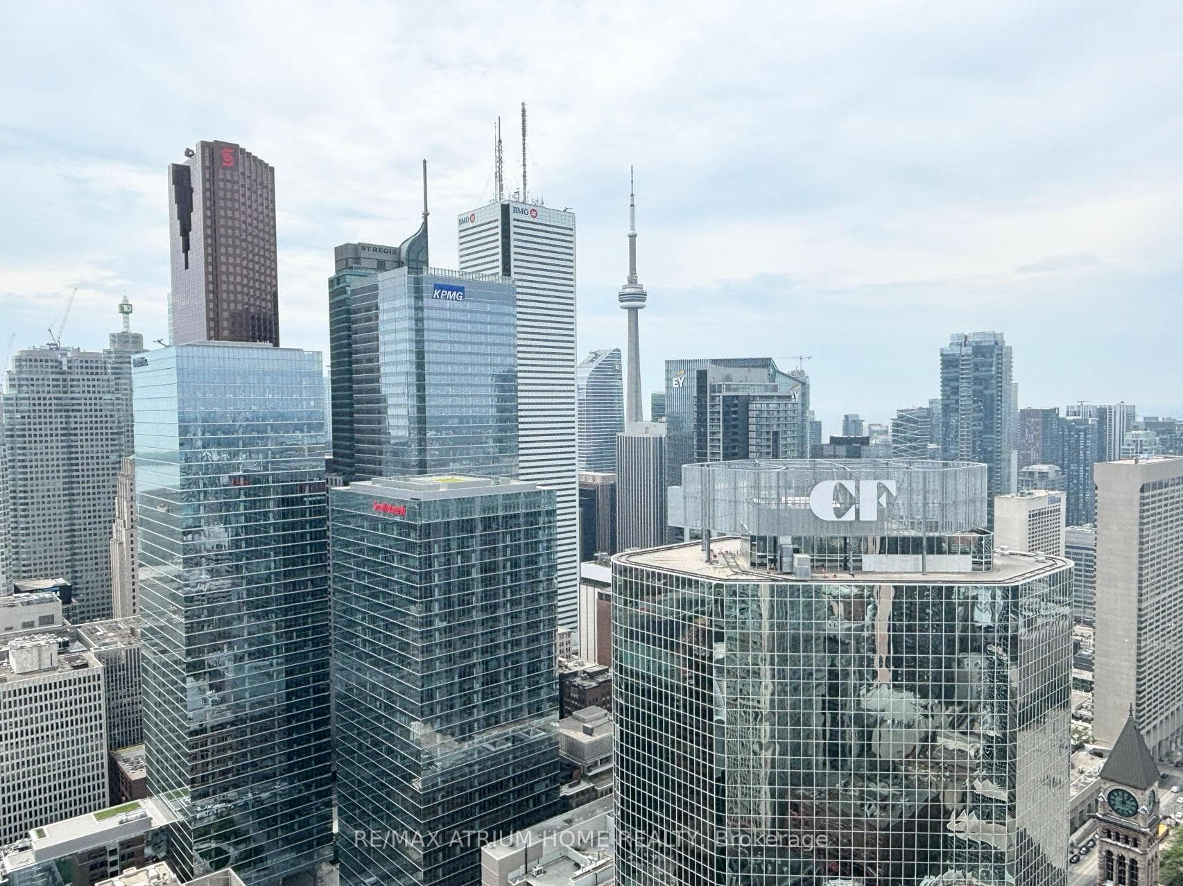 197 Yonge Street Unit 4911 photo 10