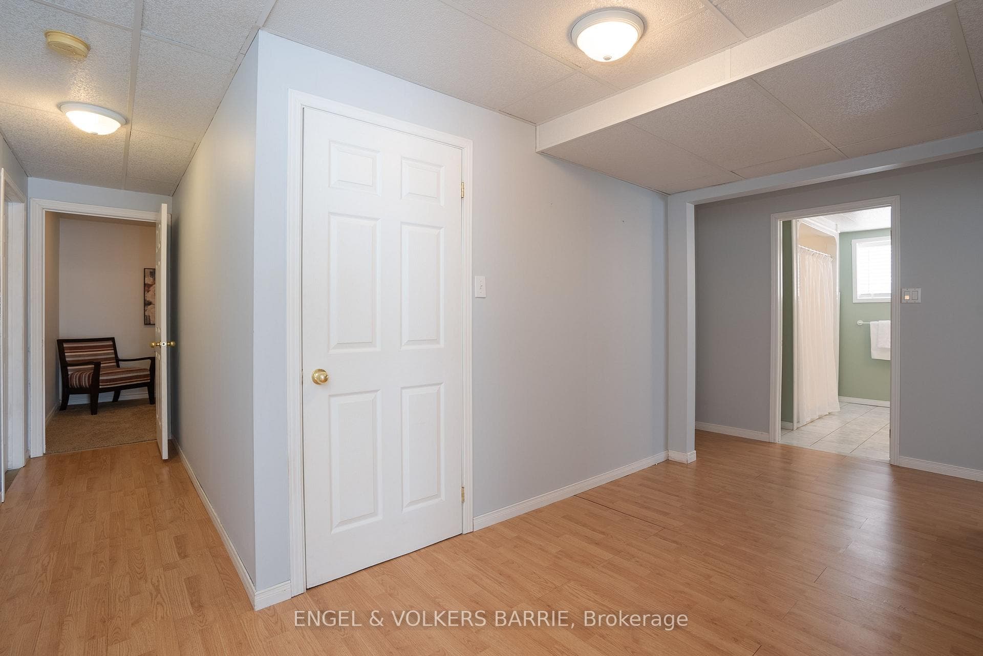 302 Livingstone Street photo 32