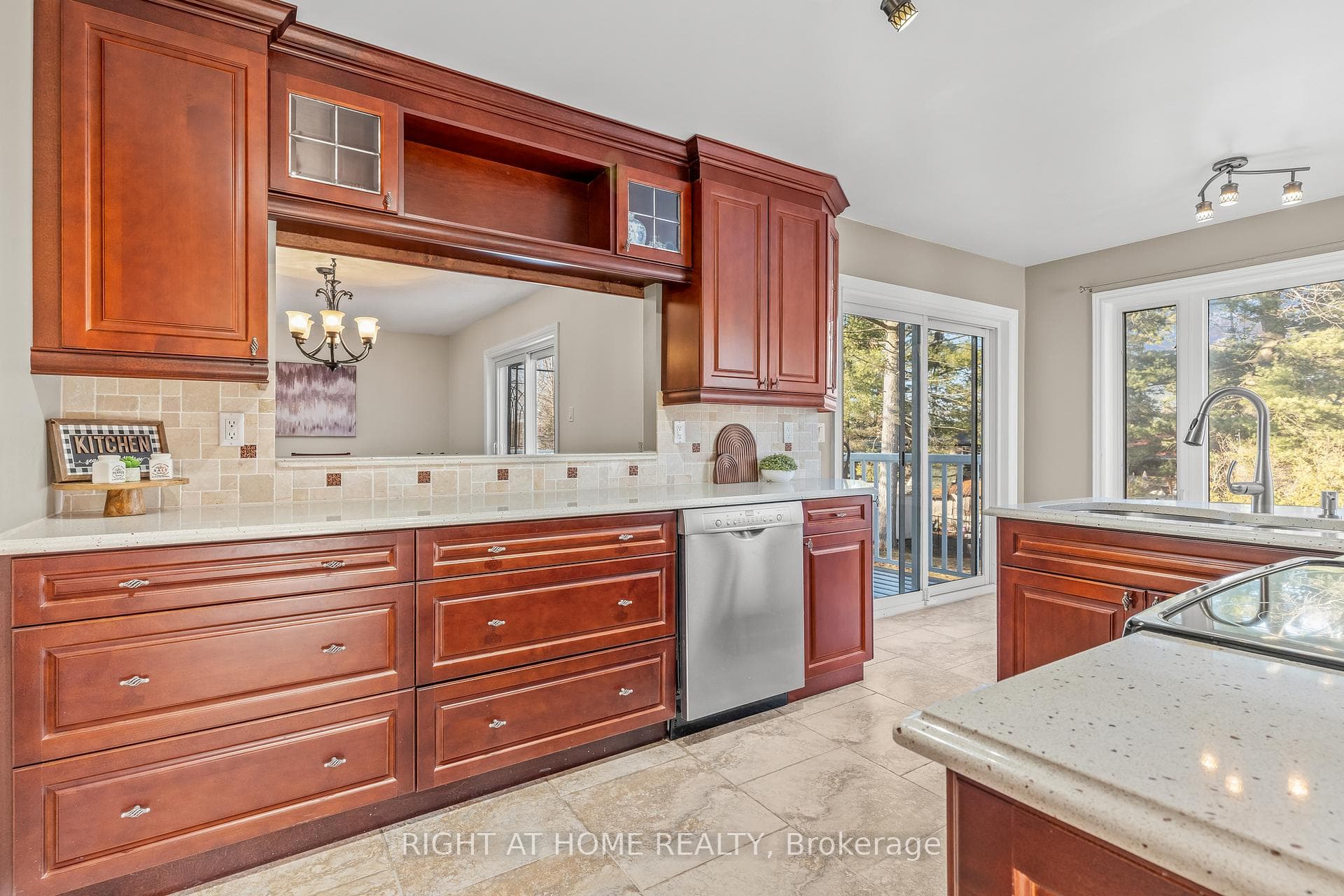 41 Forest Wood Drive photo 5