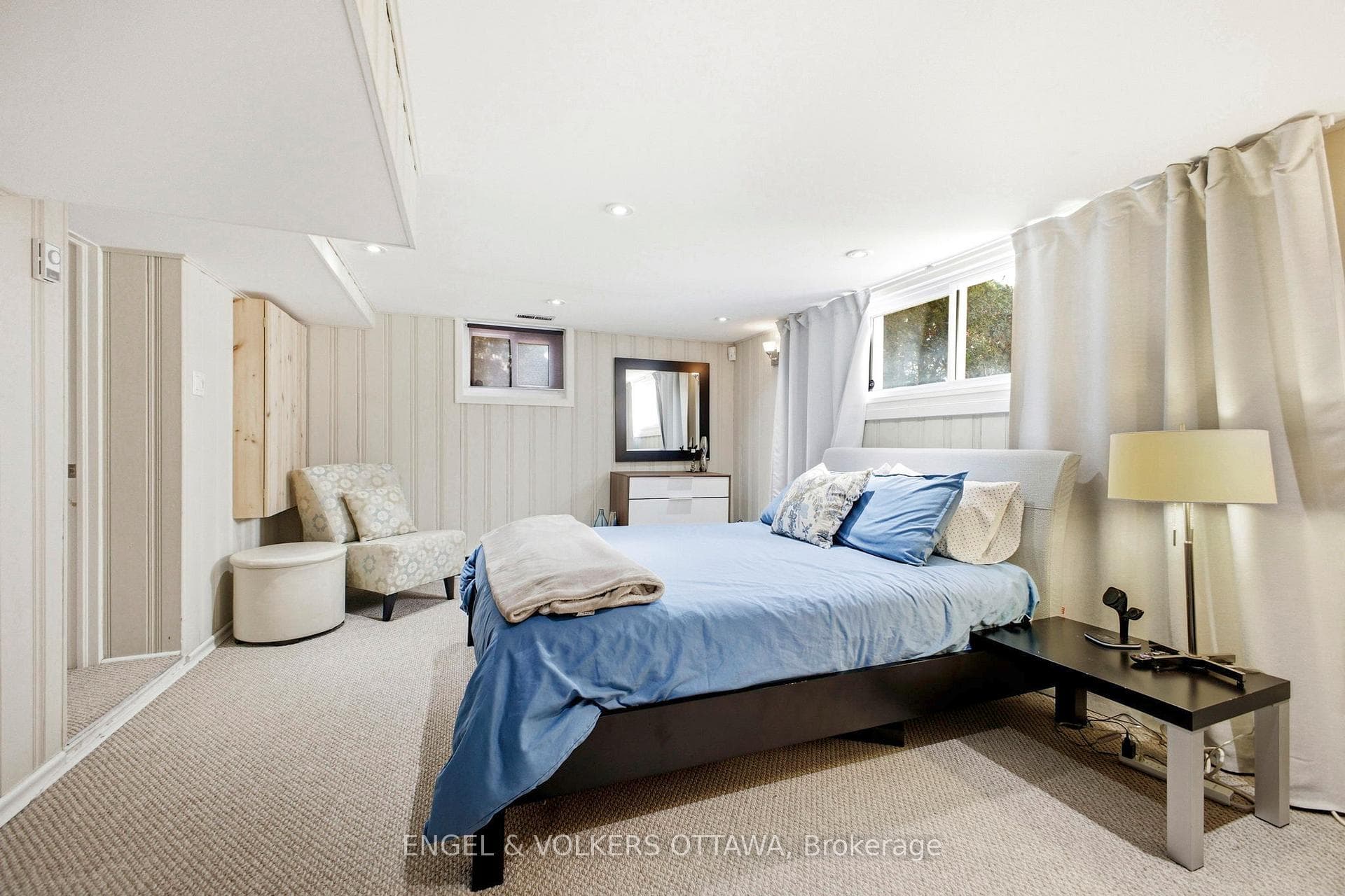 137 Kenilworth Street photo 25
