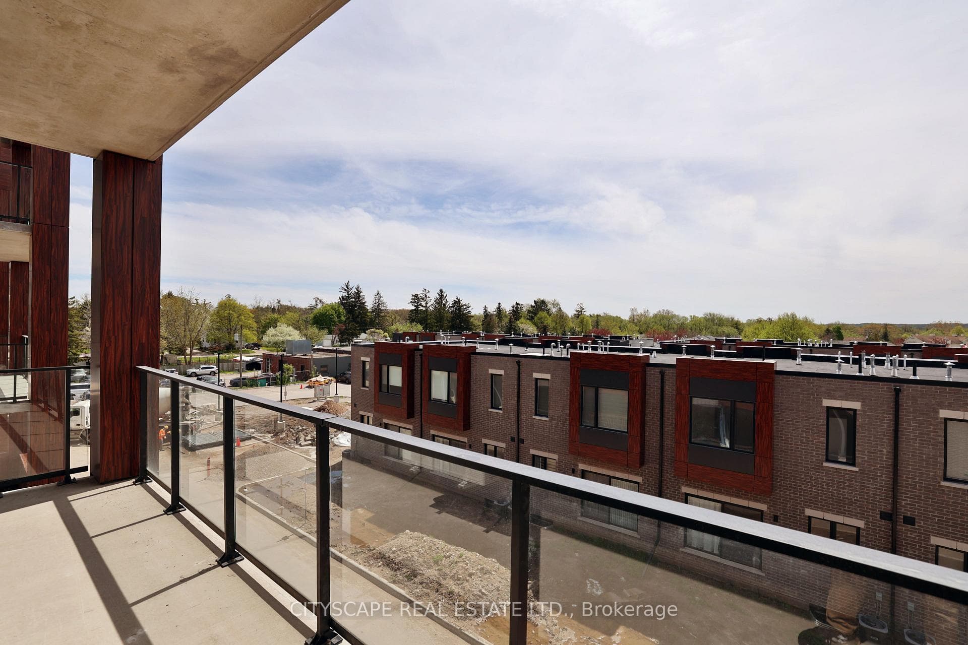 408 Dundas Street Unit 307 photo 26