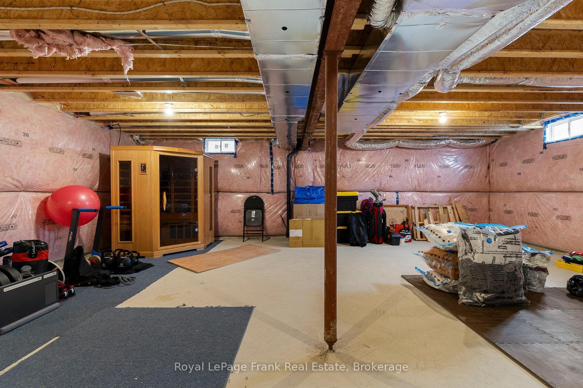 18 Stoddart Street photo 42