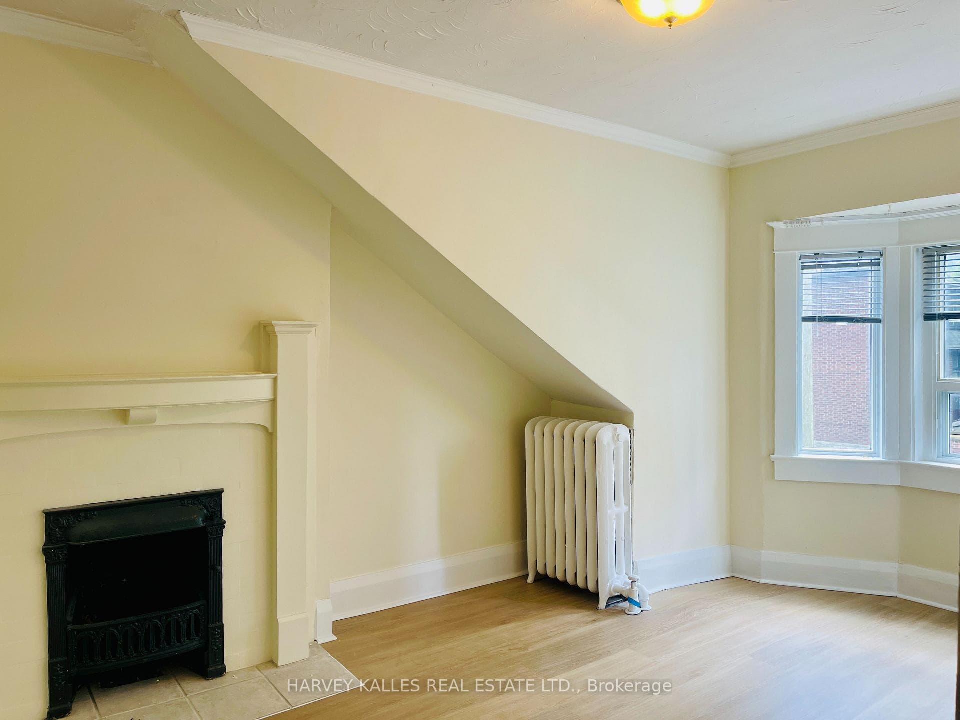 218 Heath Street Unit 2nd Flr Unit B photo 12