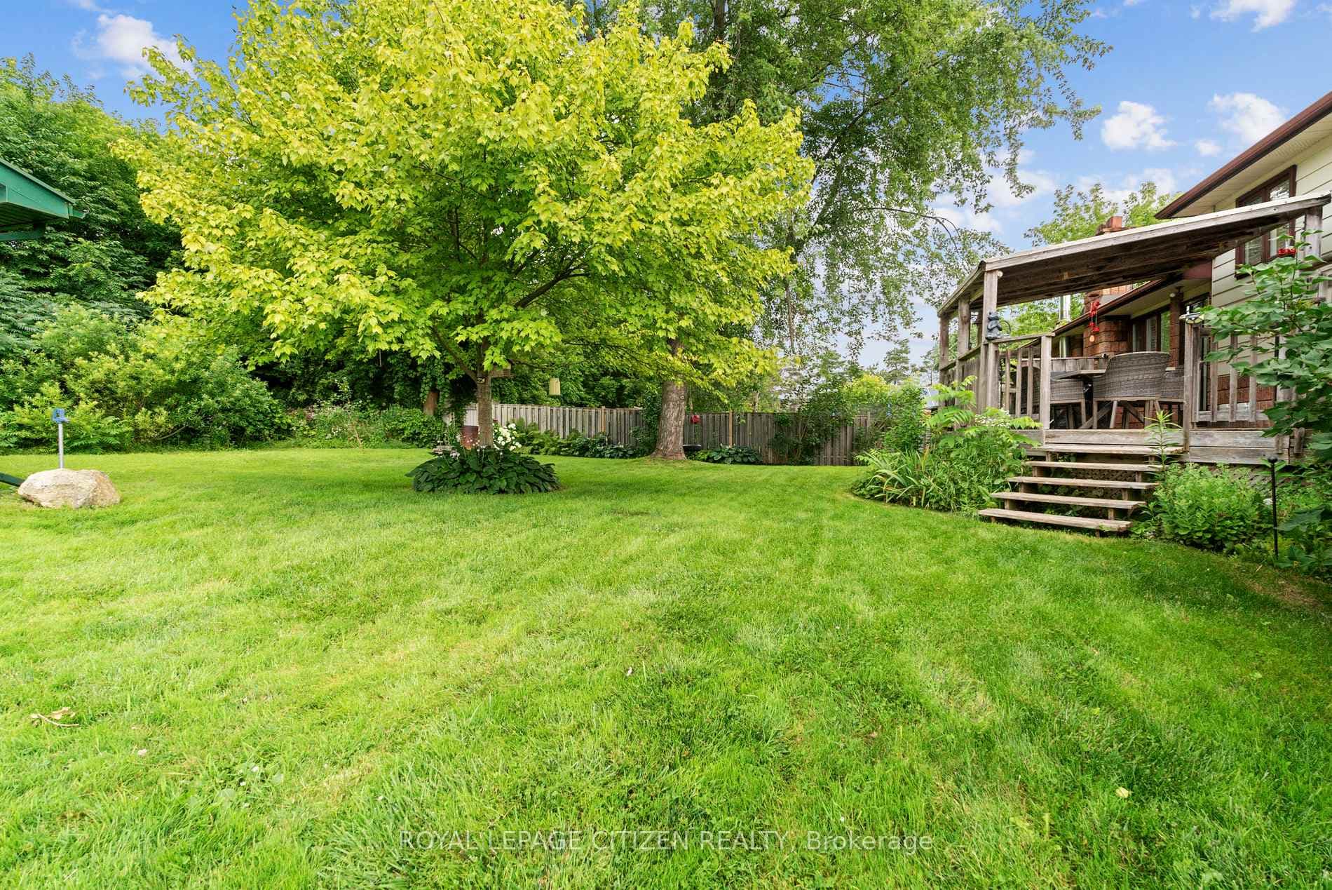 722 The Queensway N/A photo 38
