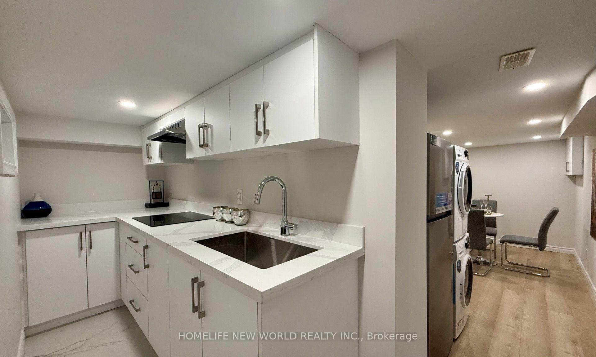 509 Dupont Street photo 23