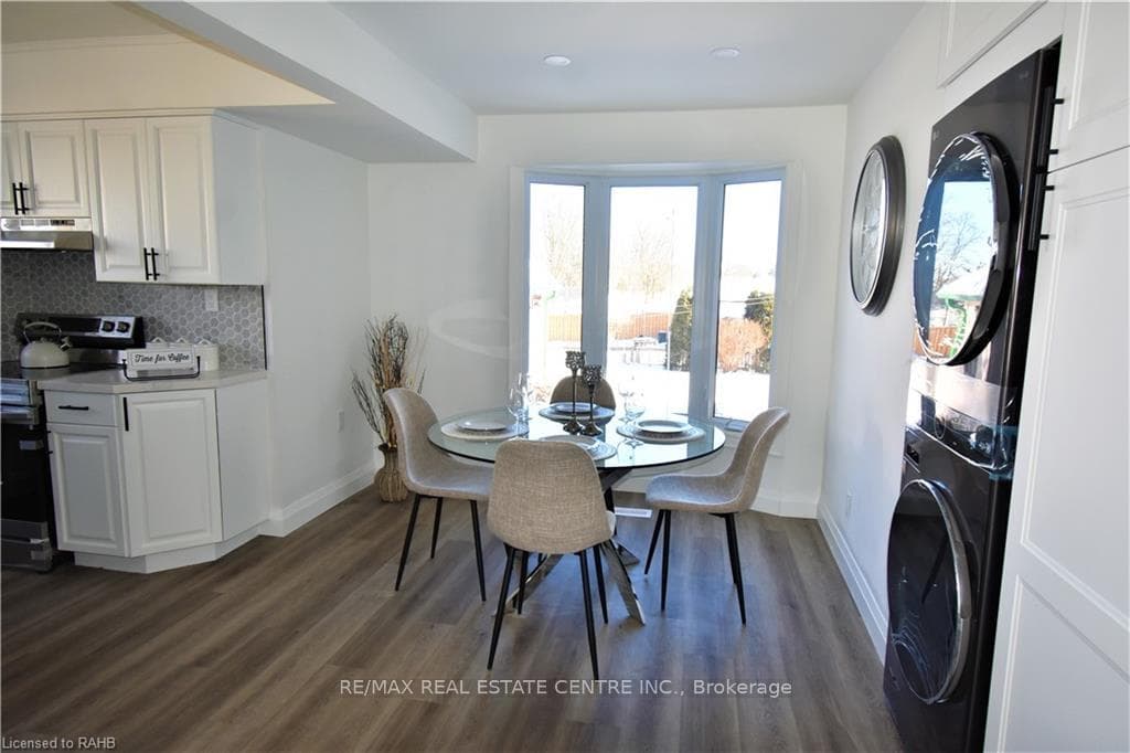 346 Brompton Avenue Unit MAIN photo 4