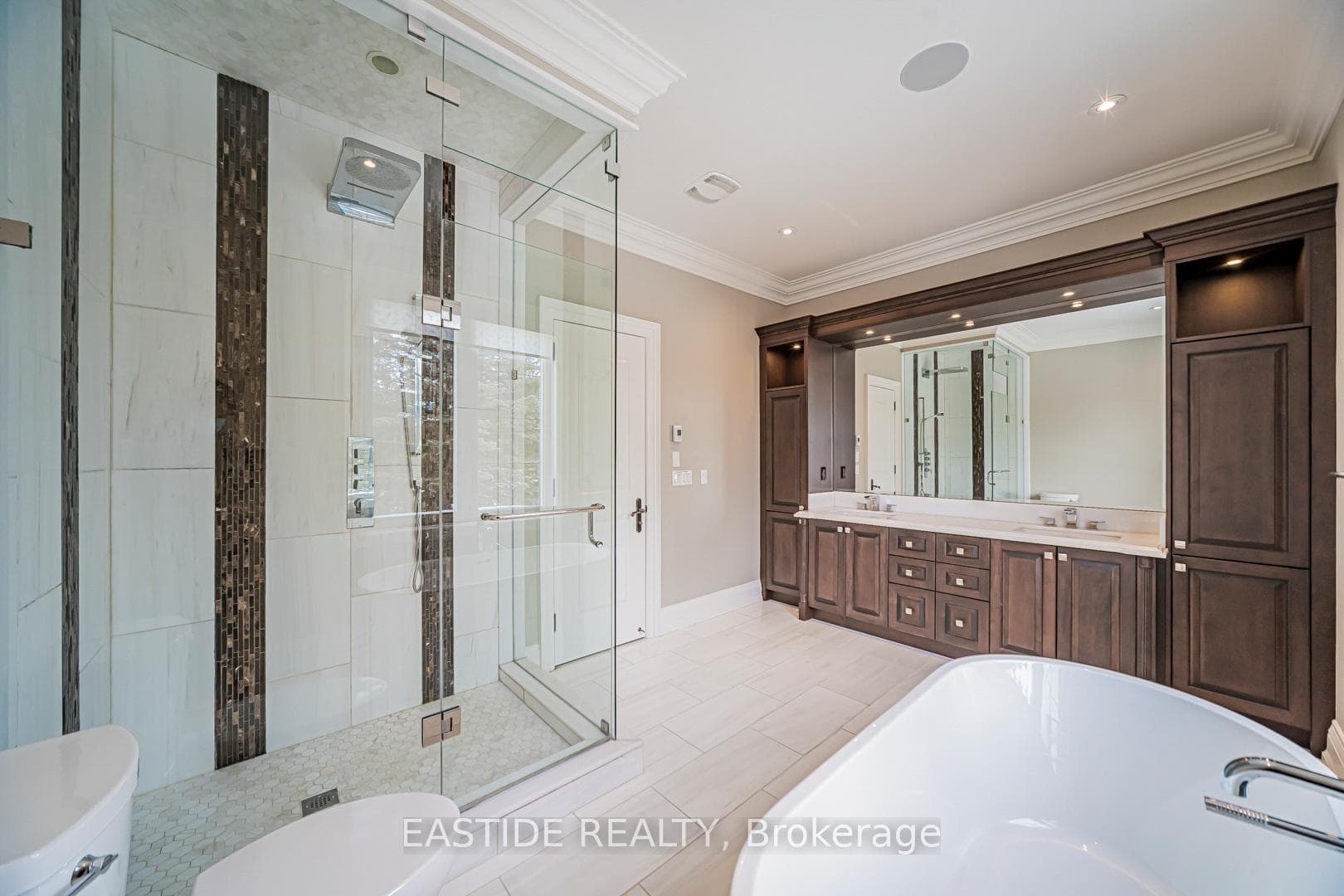 19 Parker Avenue photo 12