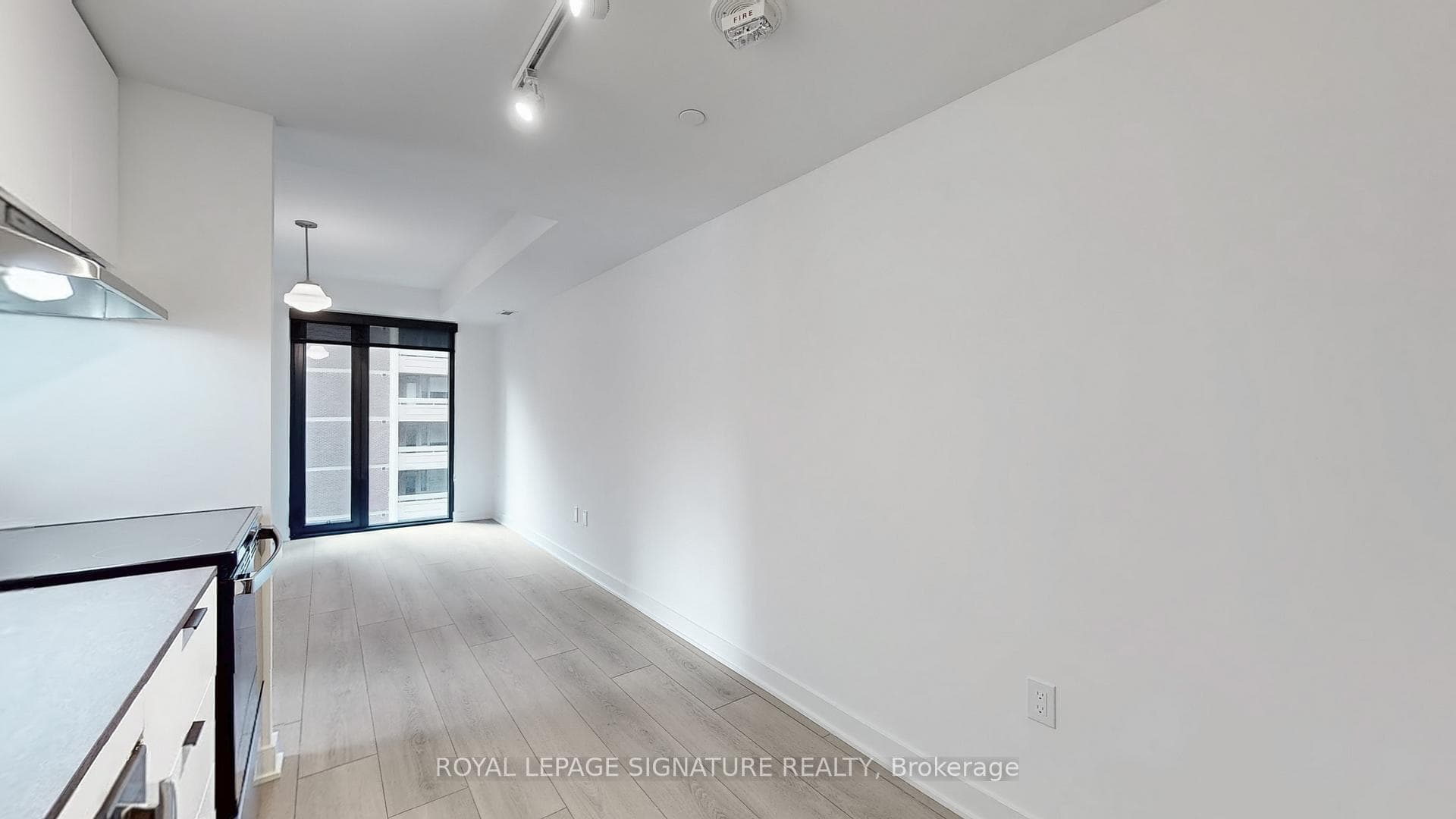 61 Charles Street Unit 618 photo 7