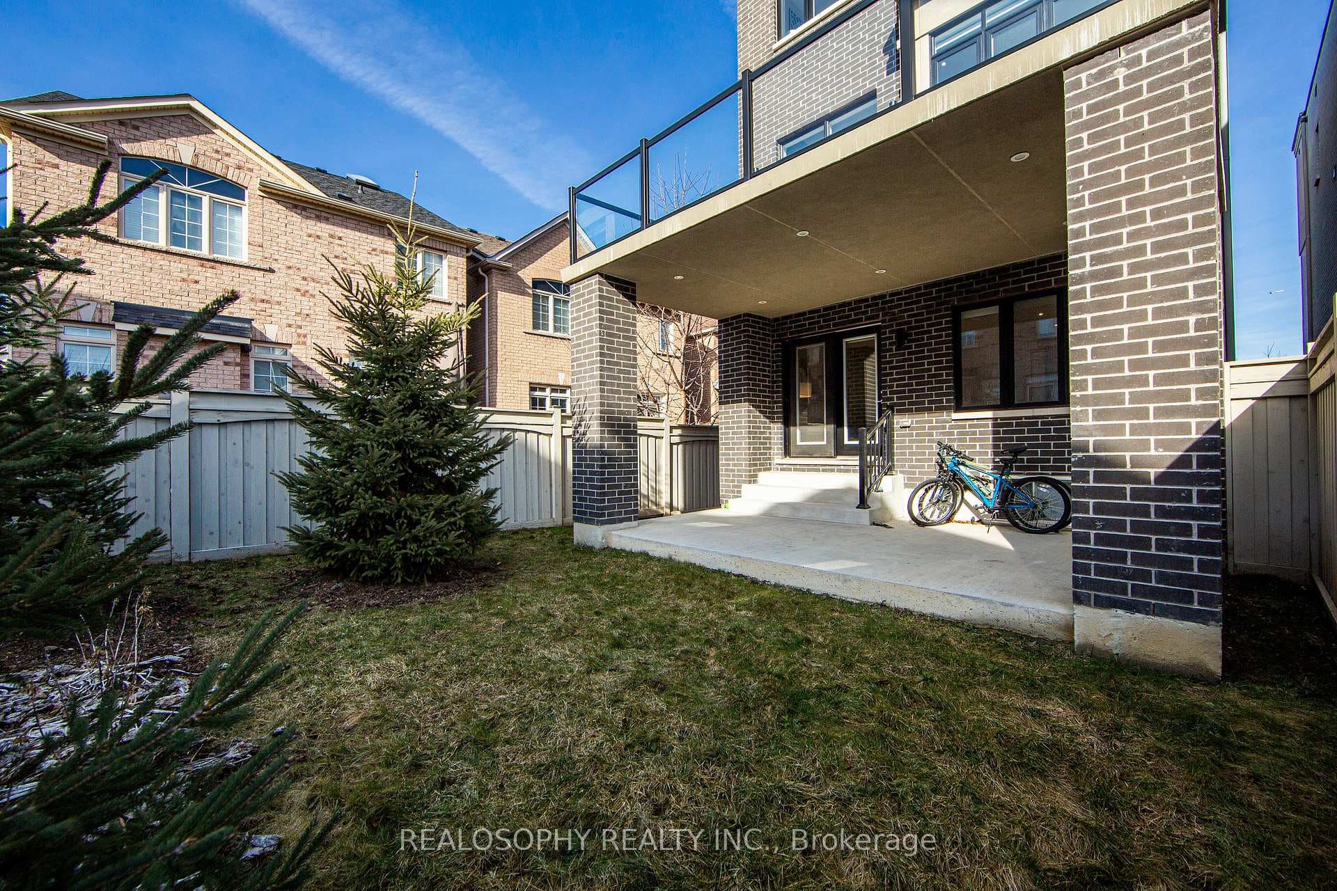 2 Hesperus Road photo 39
