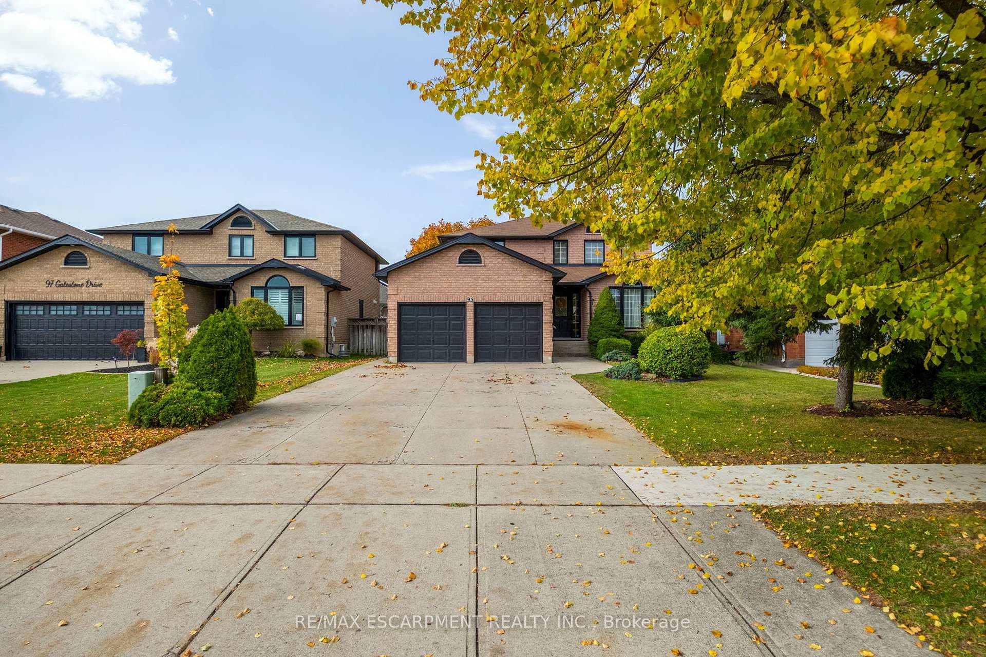 95 Gatestone Drive photo 1