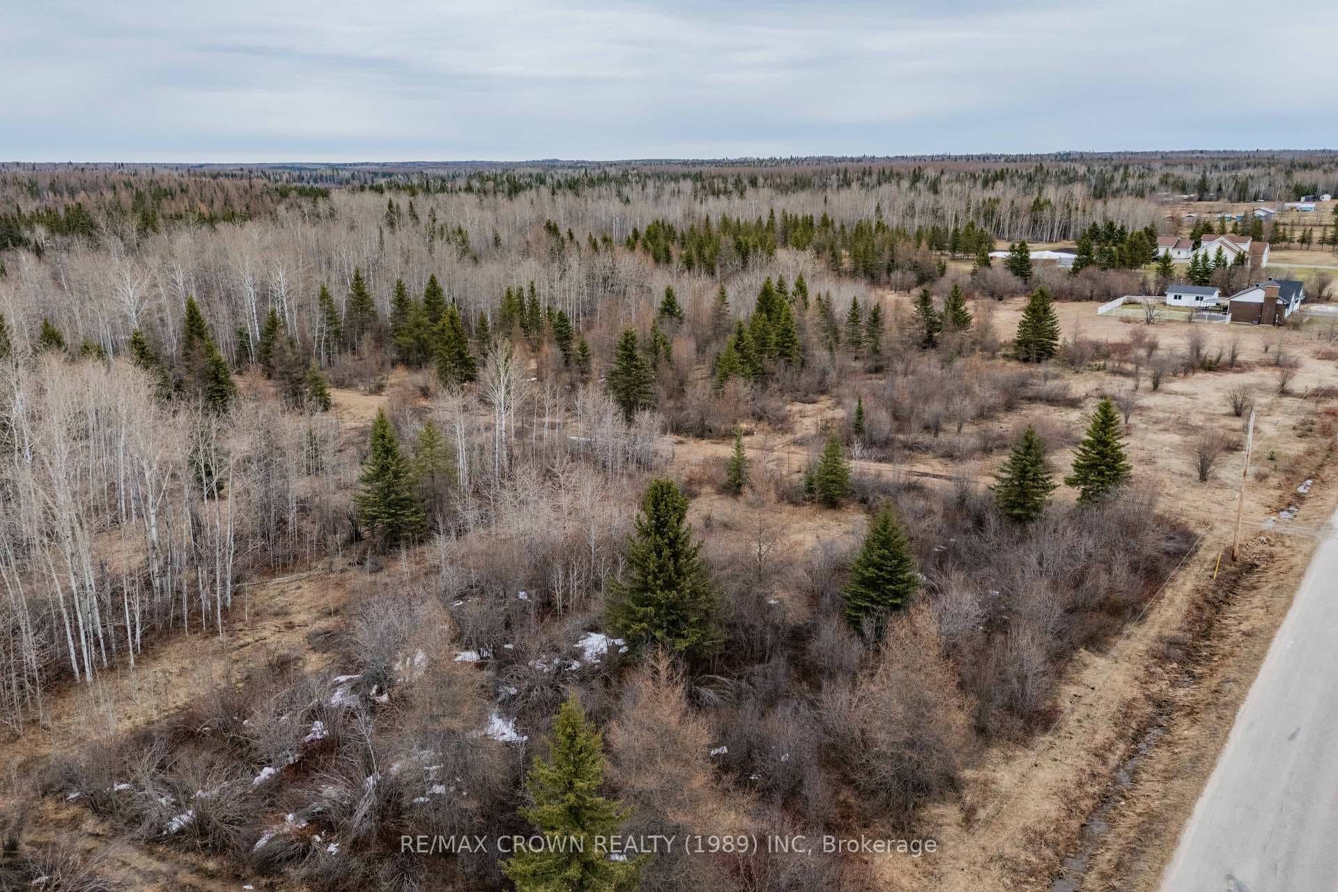 296 Brunetville Road photo 6