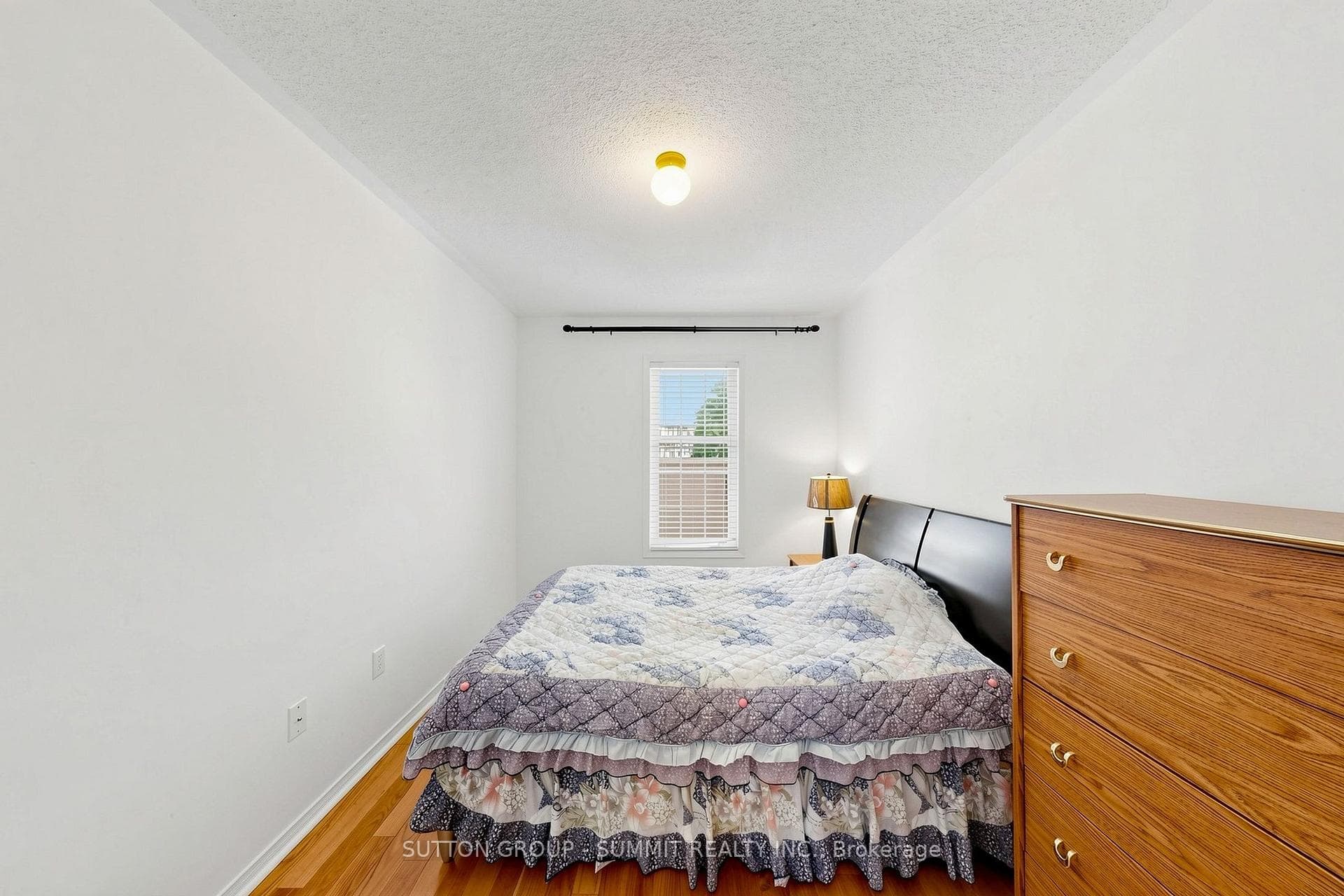 141 Gatwick Drive photo 31