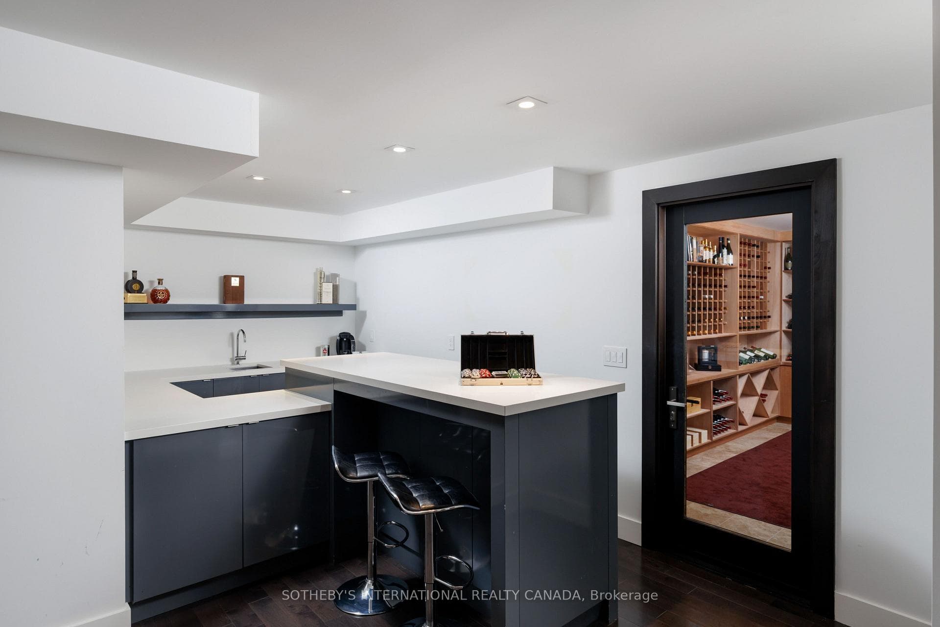5 Hartfield Road photo 42