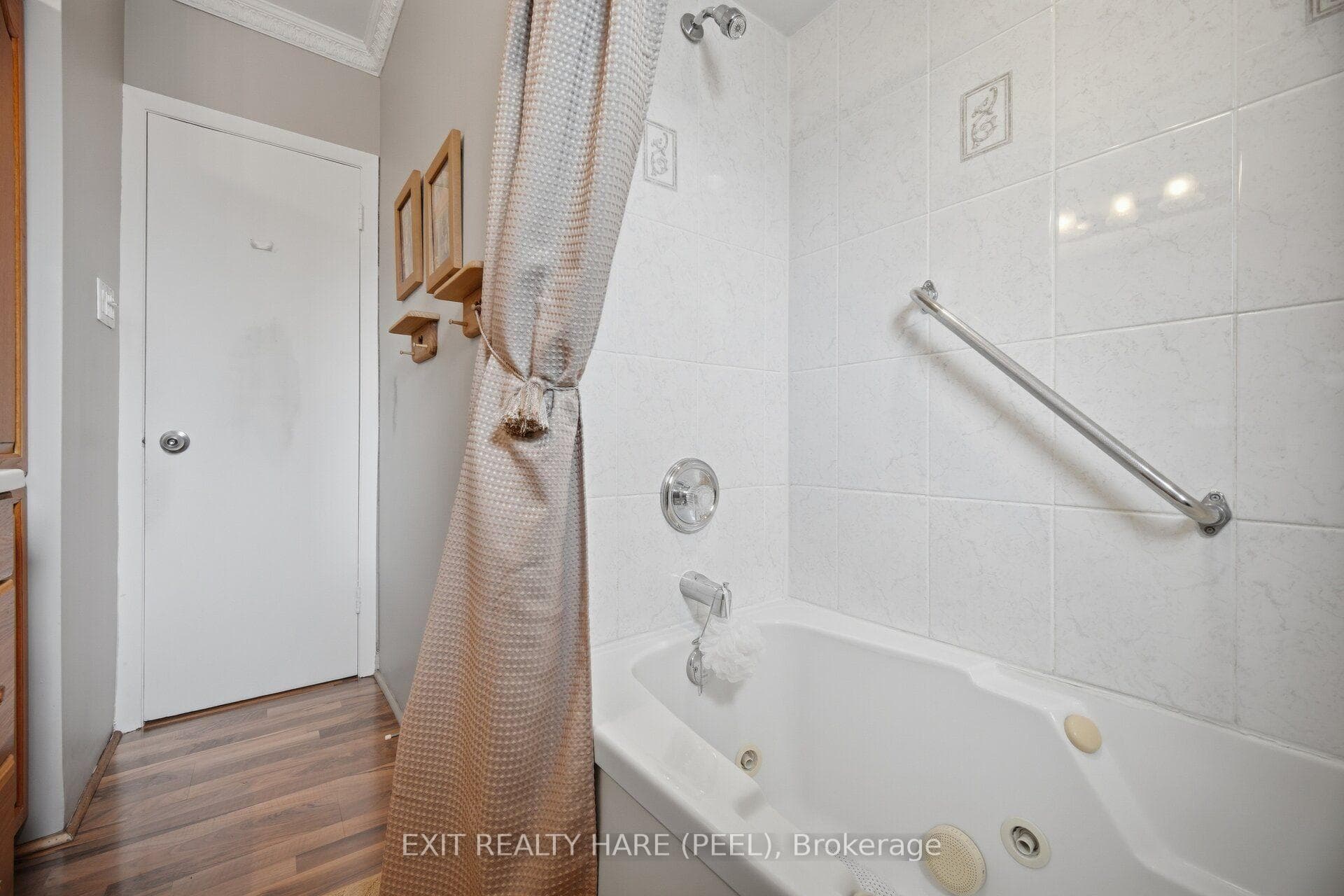 23 Kimbark Drive photo 28