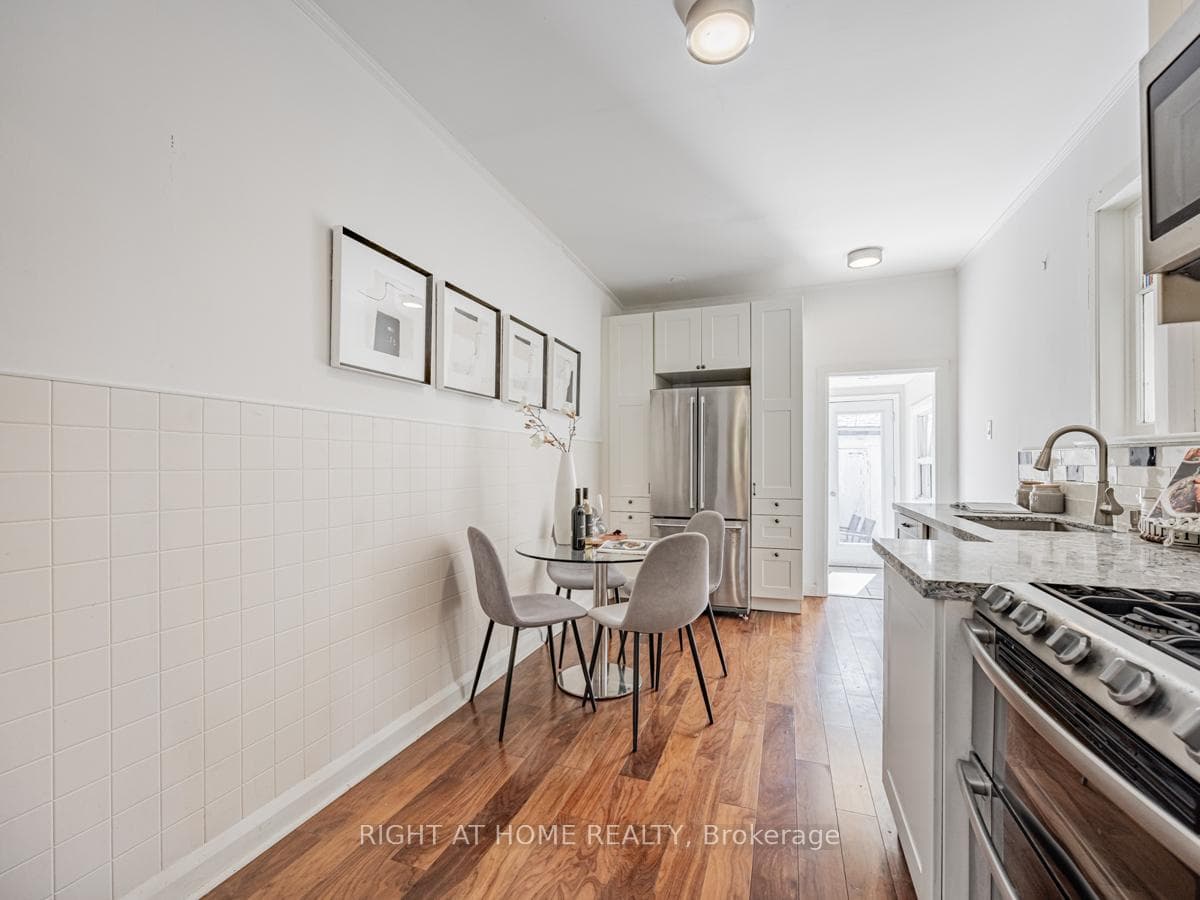 61 Muir Avenue photo 9