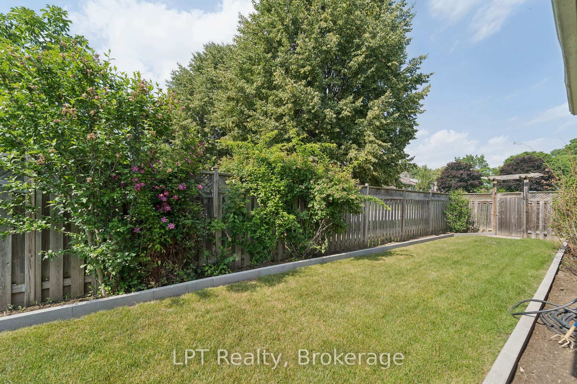 1 Mayfield Crescent photo 47