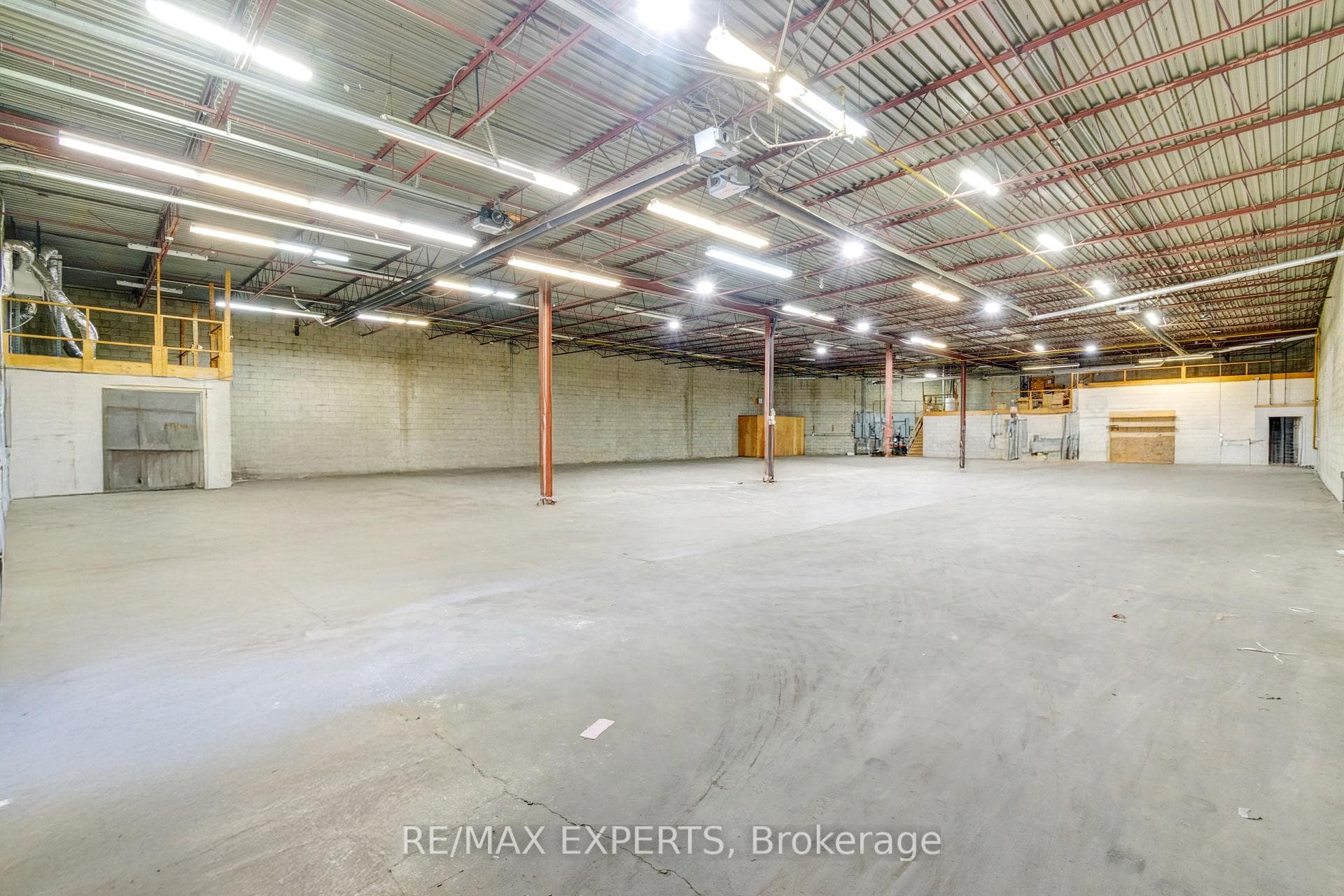 135 Watline Avenue photo 21