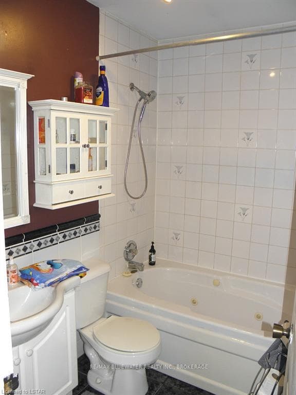 6029 DANBEA Lane photo 27