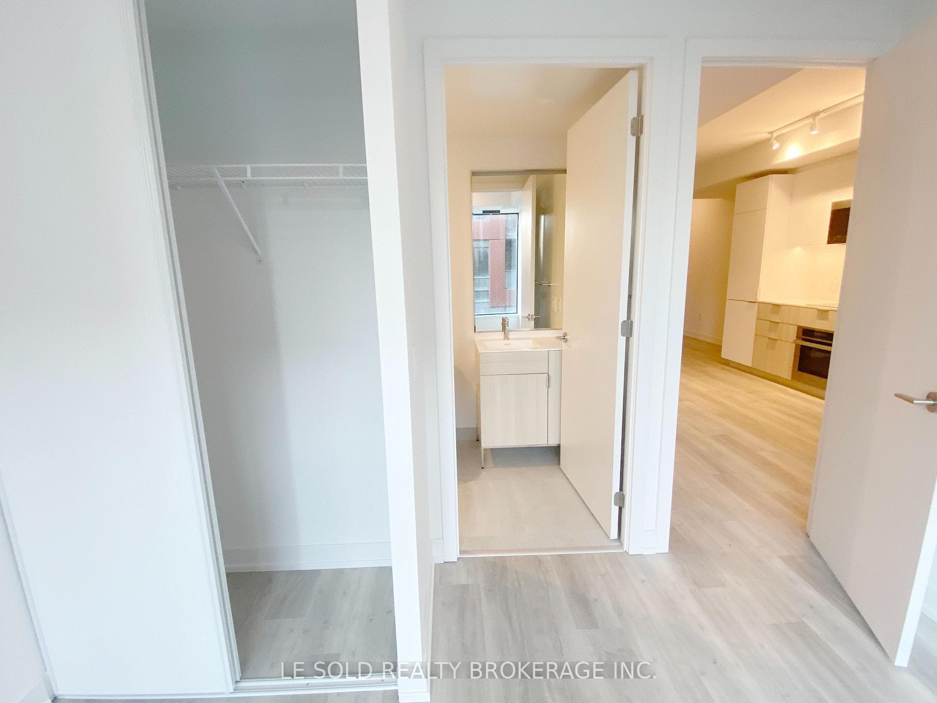 28 Eastern Avenue Unit 307 photo 12
