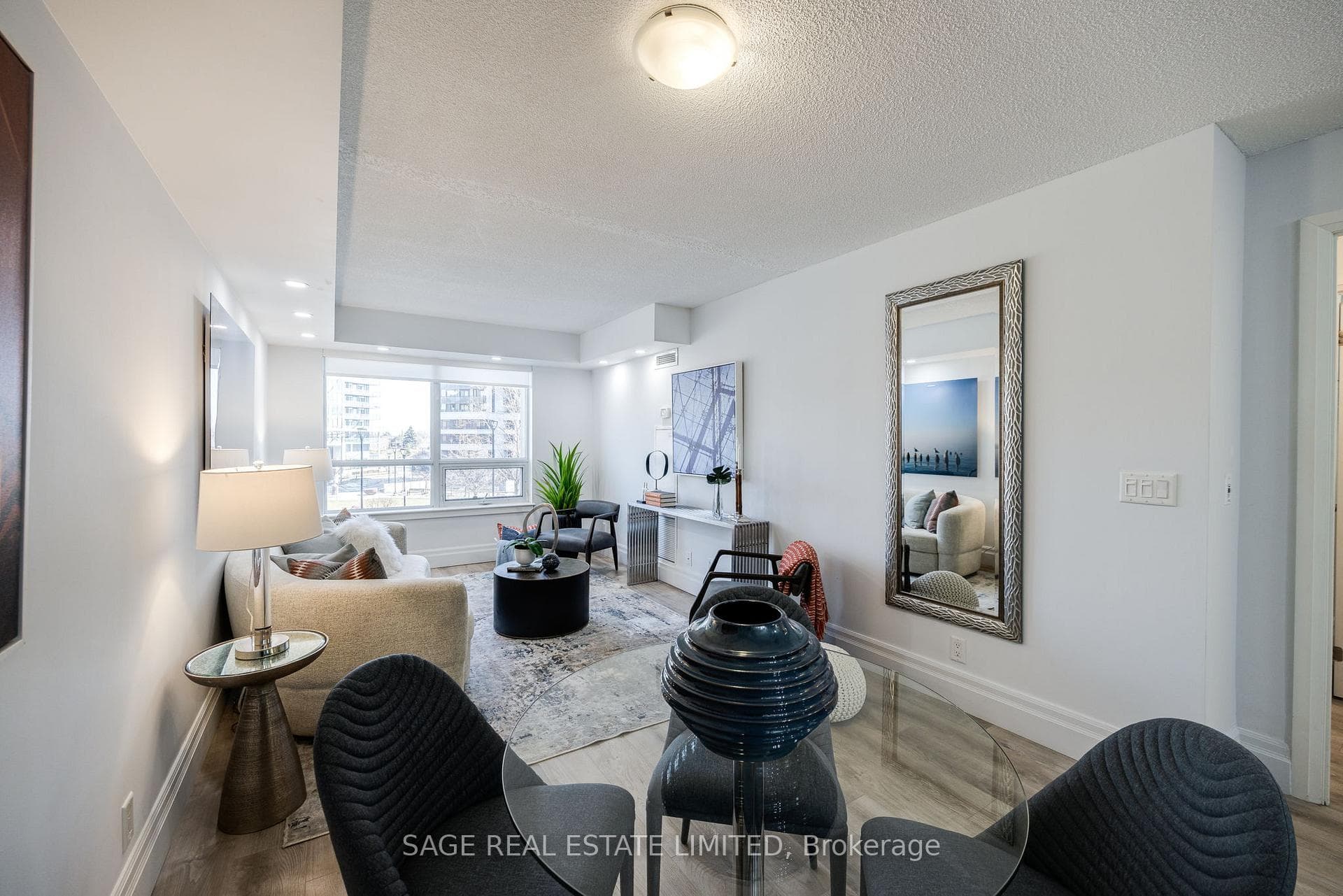 1070 Sheppard Avenue Unit 221 photo 12