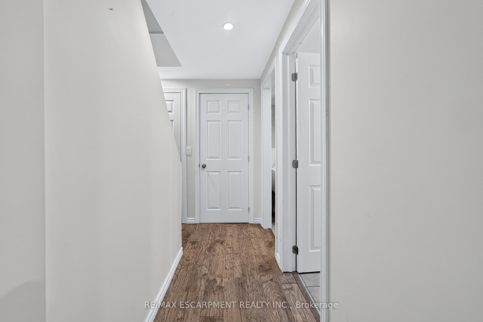 647 Woodward Avenue photo 35