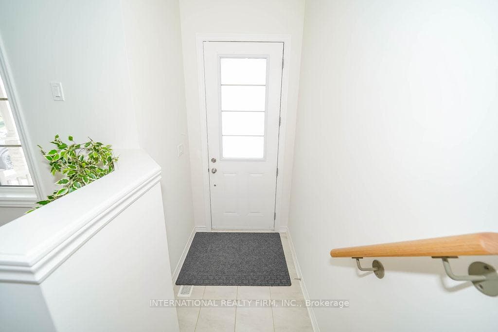 20 Hickling Lane photo 5