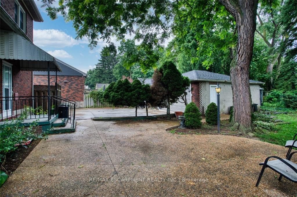 40 Pottruff Road photo 17