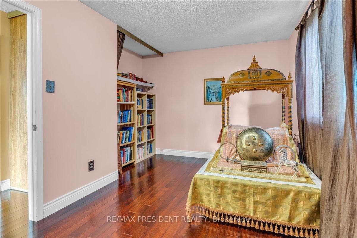 50 Granby Court photo 17