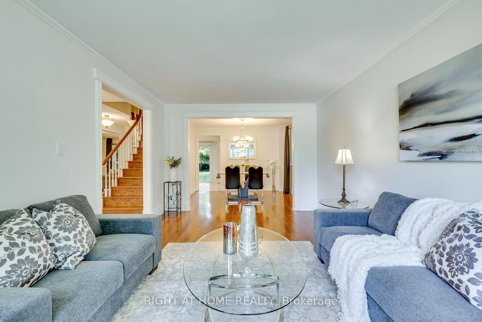 1025 Vanier Drive photo 7
