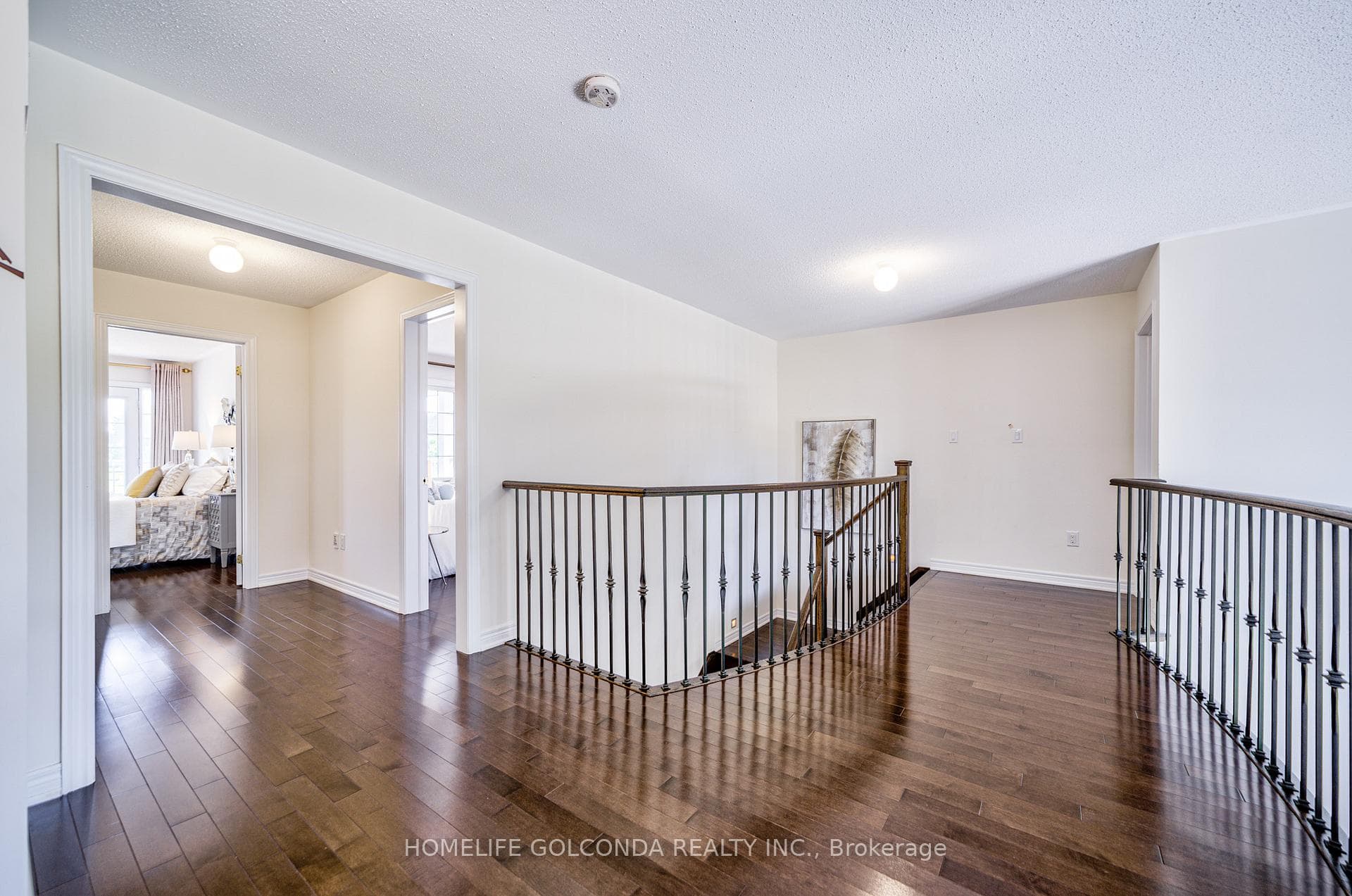 42 pagnello Crescent photo 16