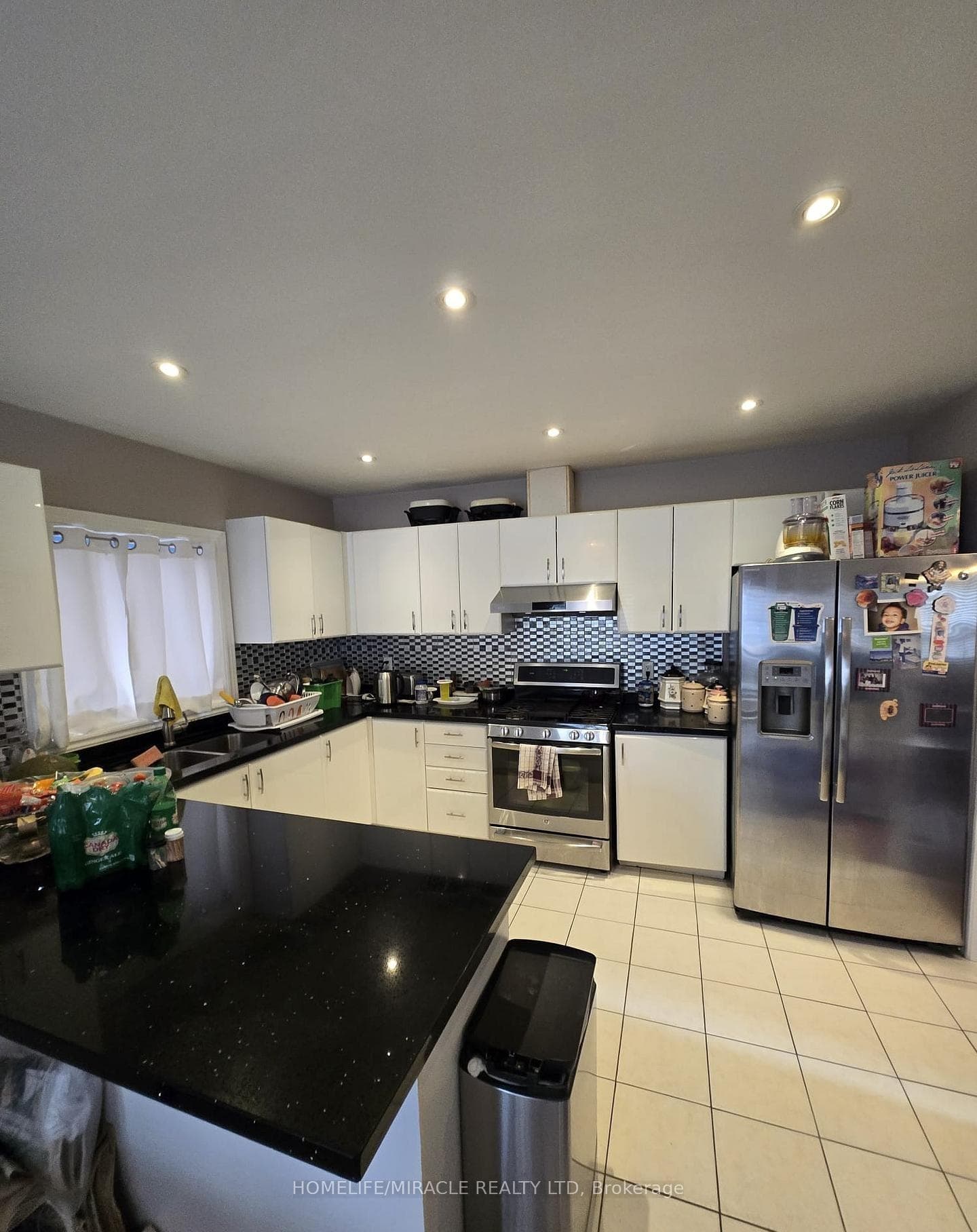 10 Gina Drive photo 9