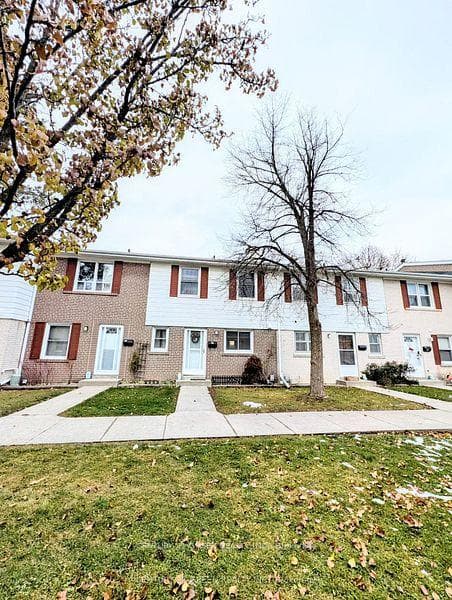 751 Steeles Avenue Unit 58 photo 2
