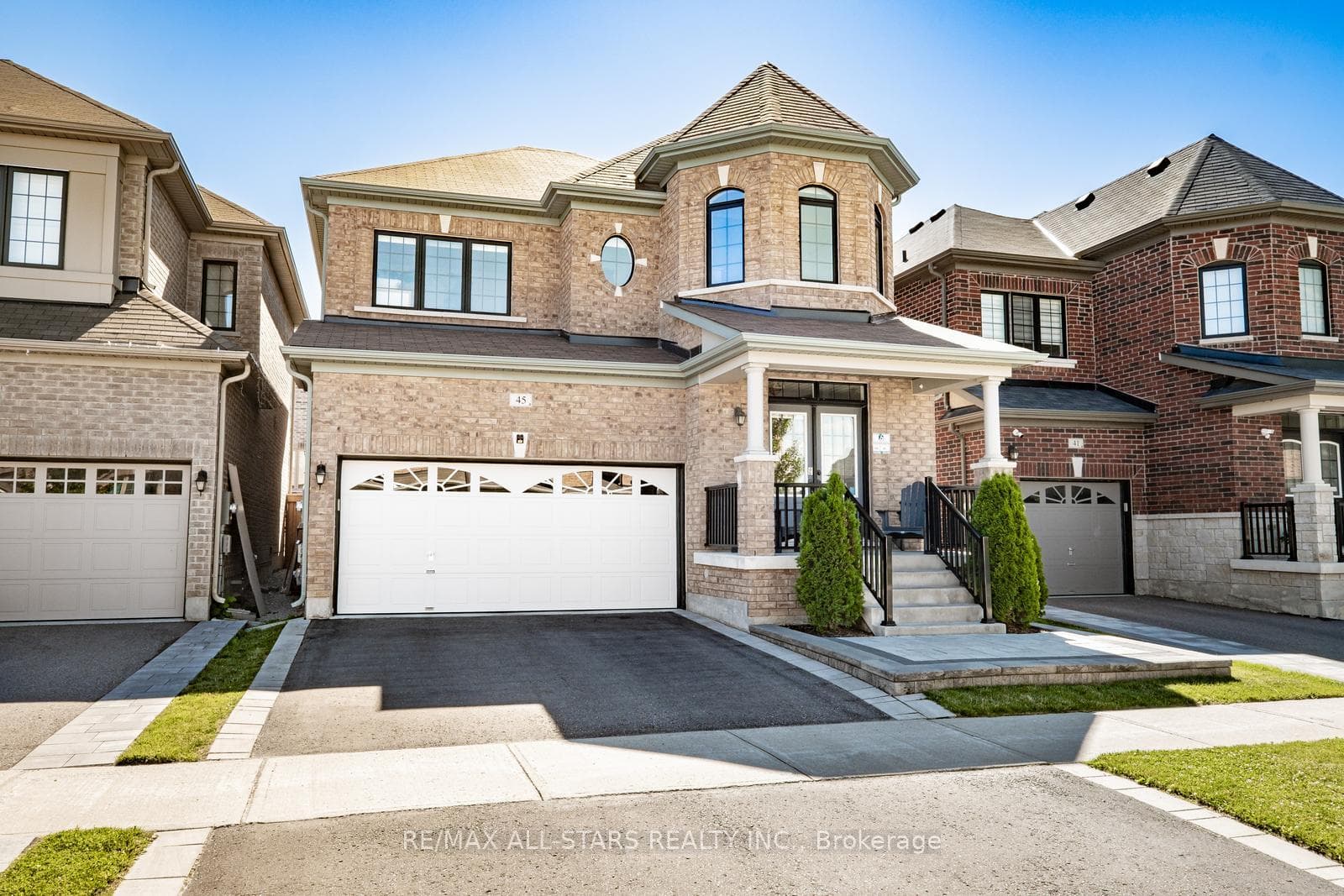 45 Jake Smith Way photo 2