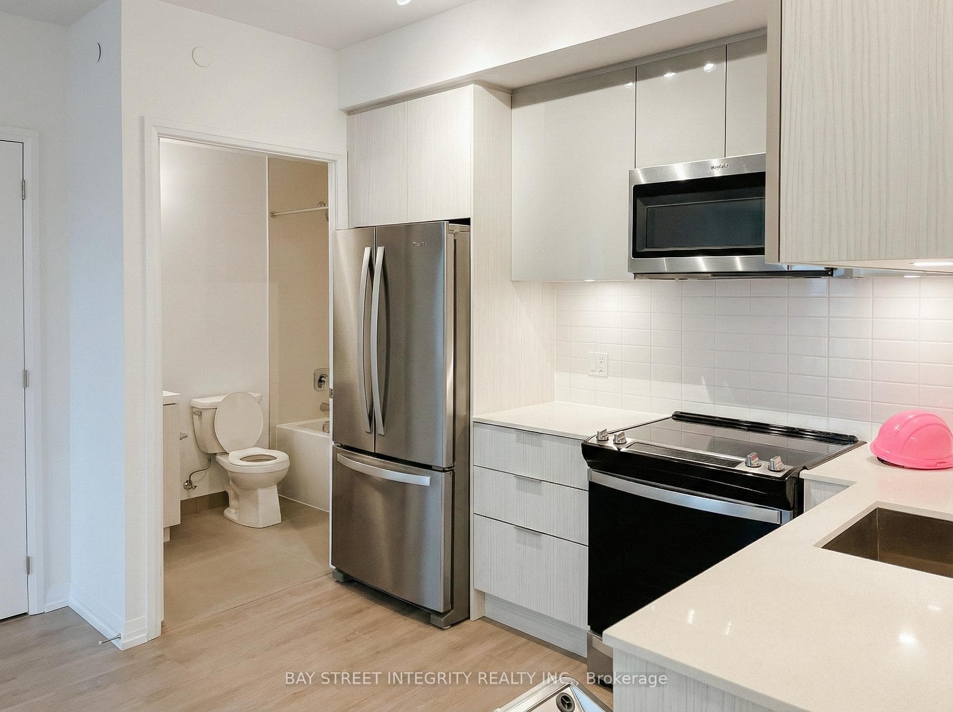 25 Holly Street Unit 2010 photo 5