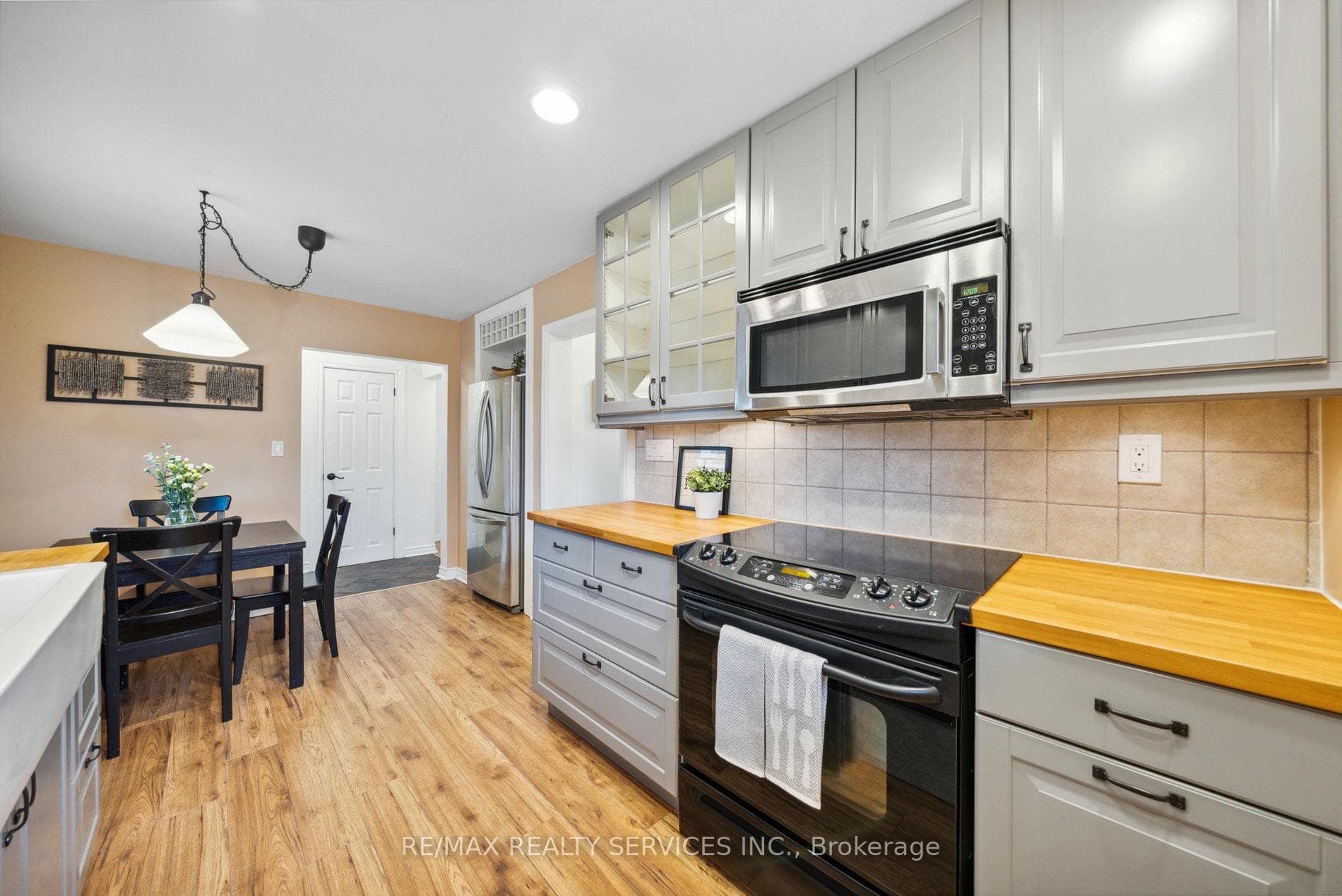 14 Avonmore Street photo 7