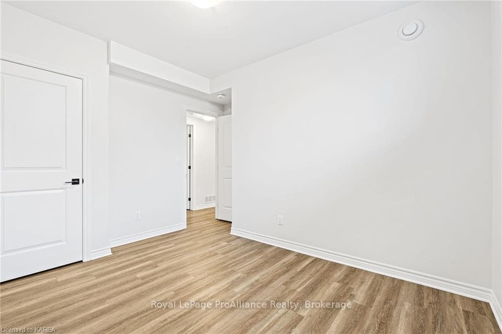 1513 CLOVER STREET N/A photo 39