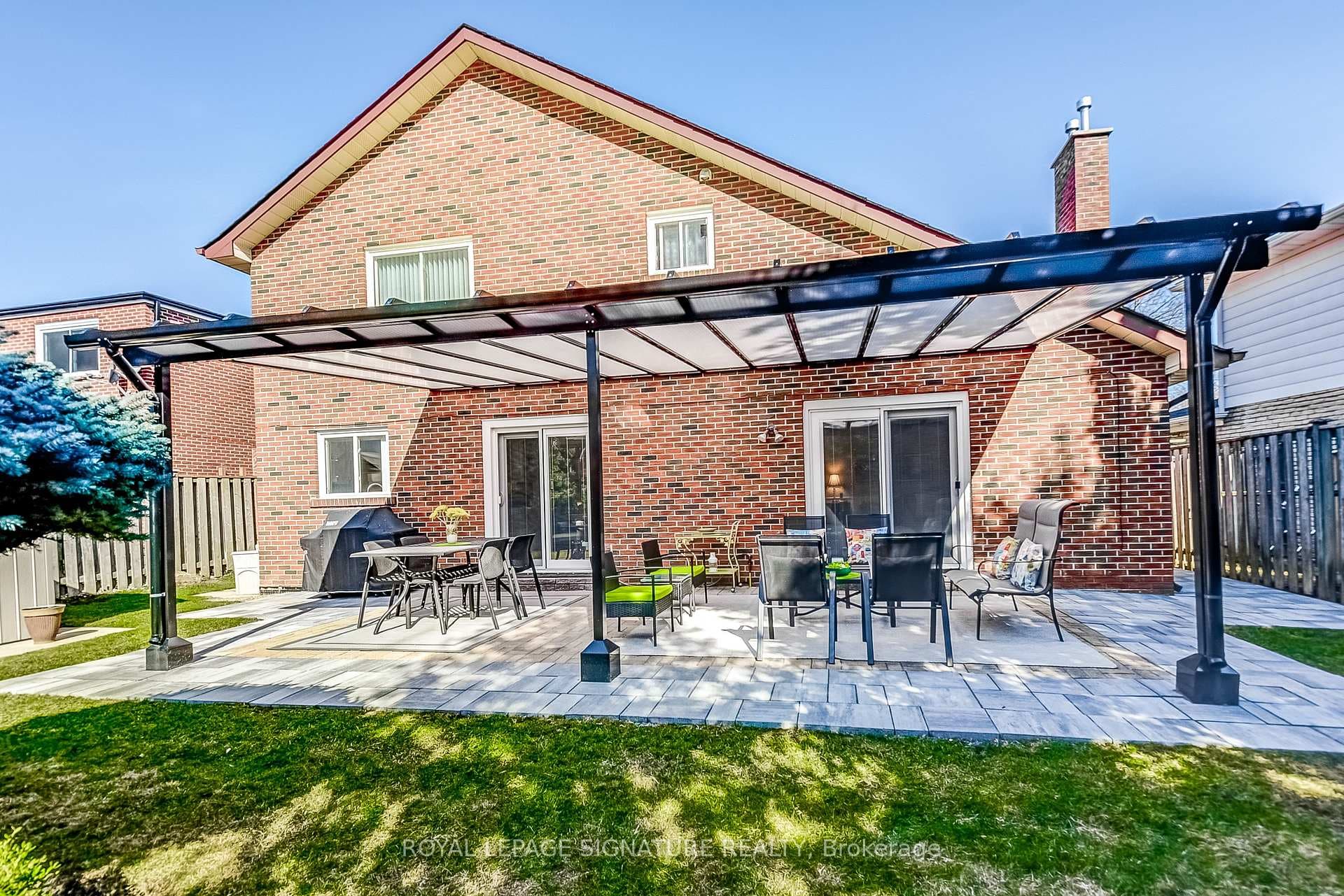 Serene Oasis w Prof Landscaped Garden & Pergola