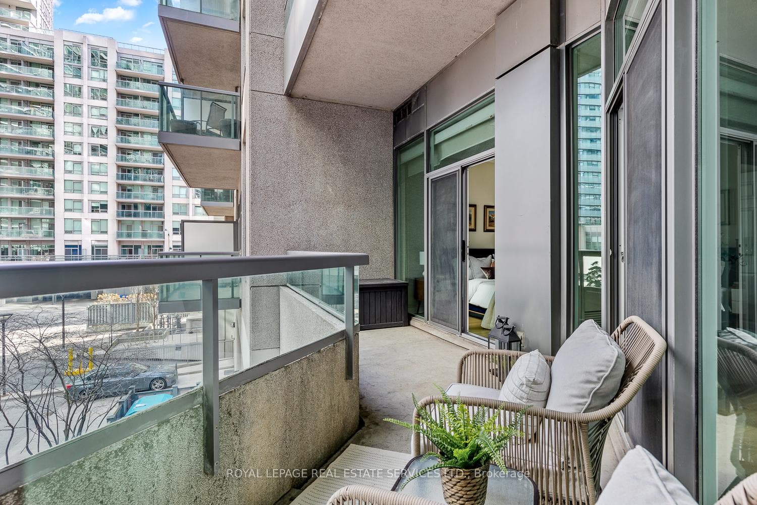 51 Lower Simcoe Street Unit 201 photo 22