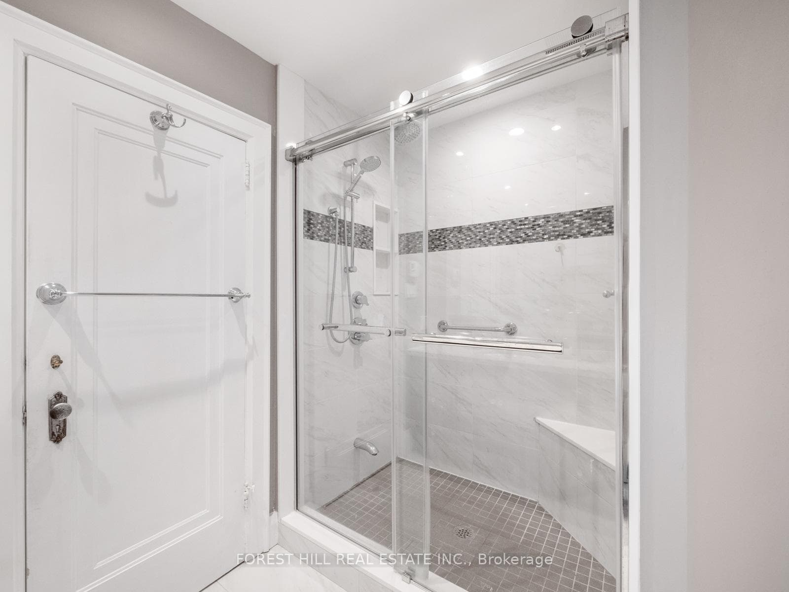 37 Heather Road photo 20