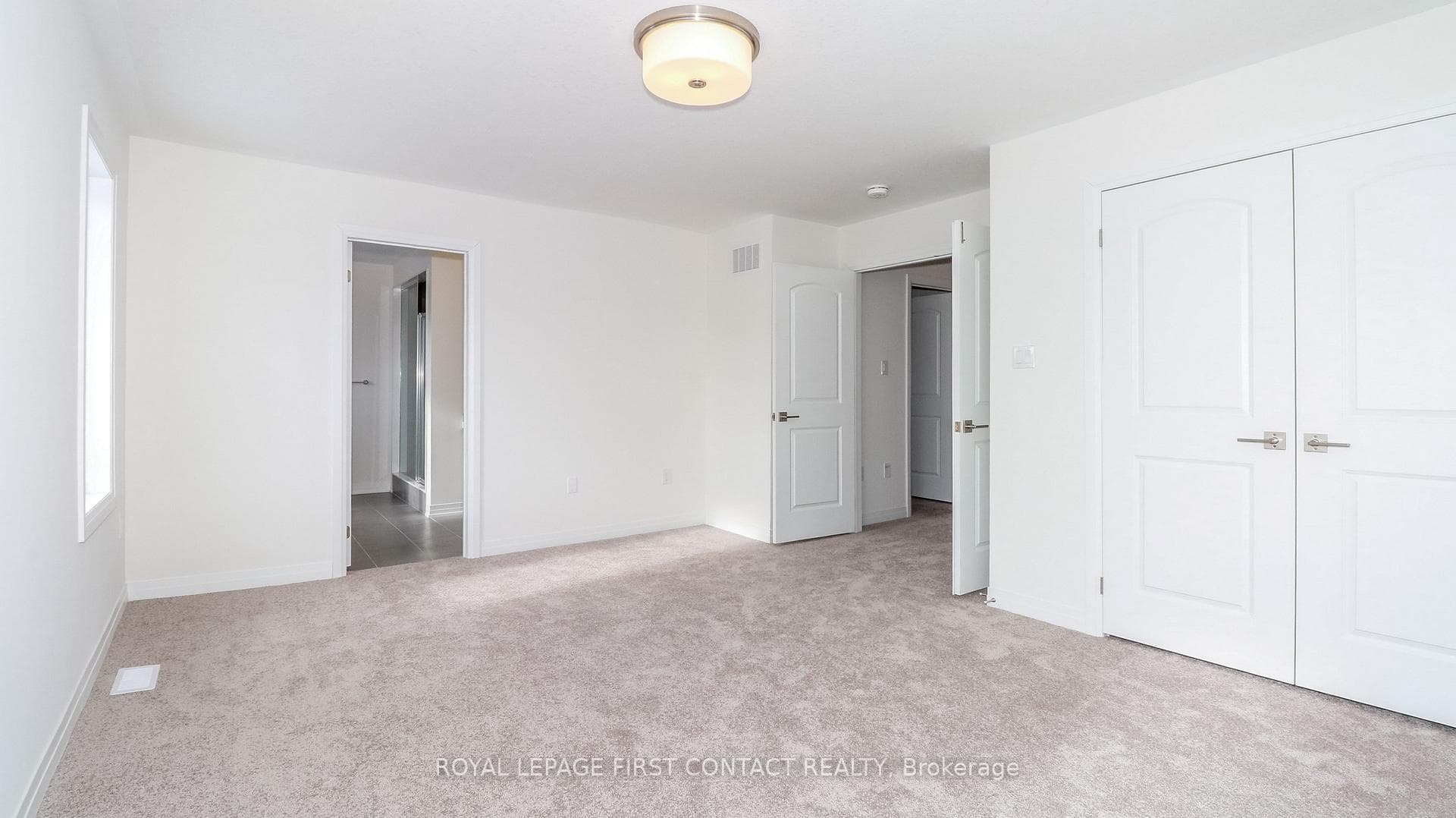 3778 Sunbank Crescent photo 33