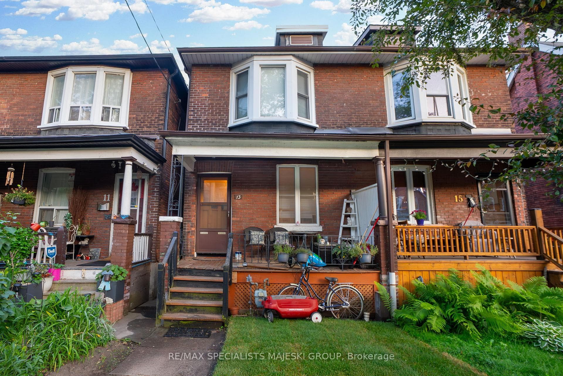 13 Westminster Avenue photo 1