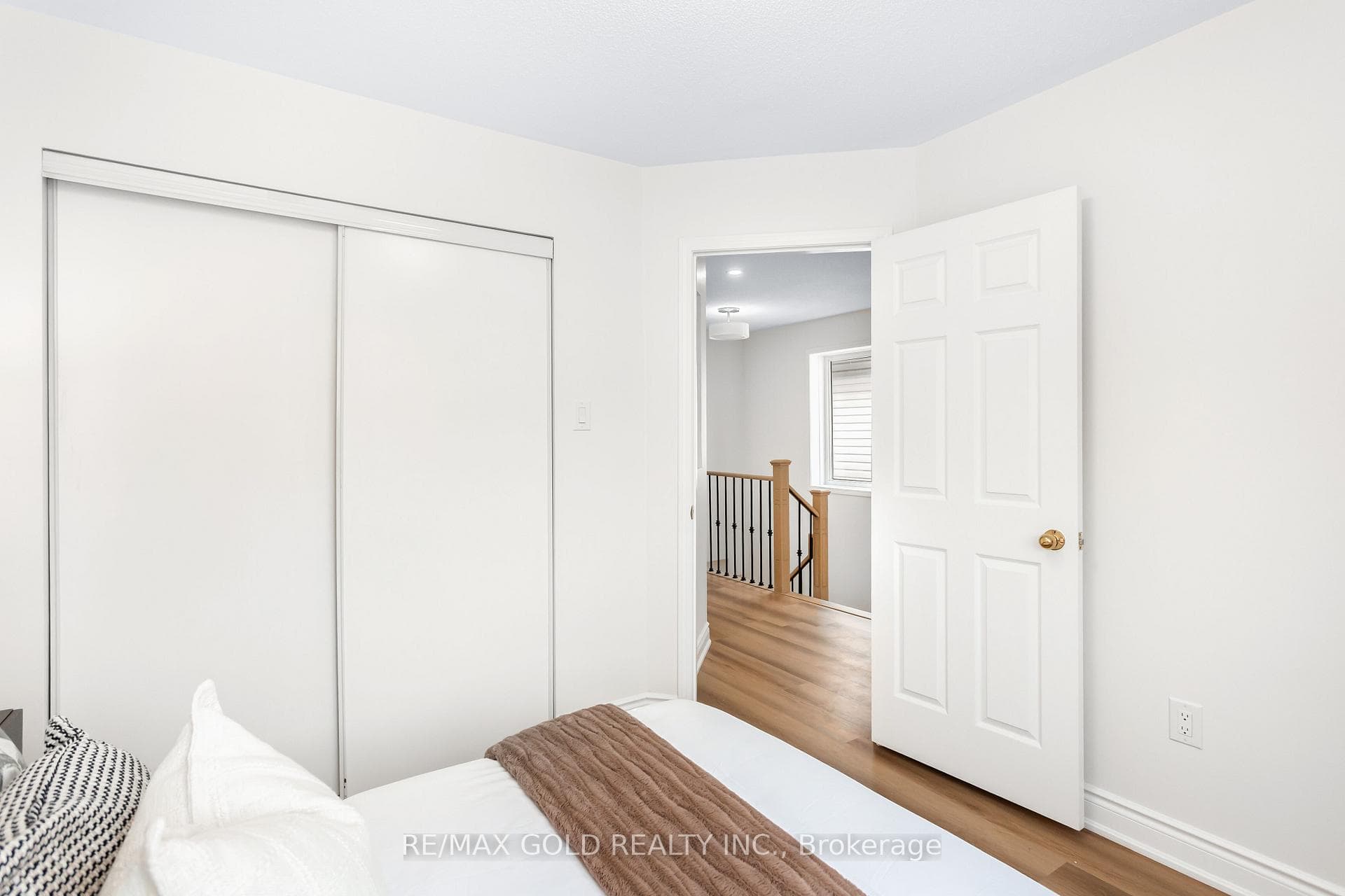 70 Livingston Road photo 37