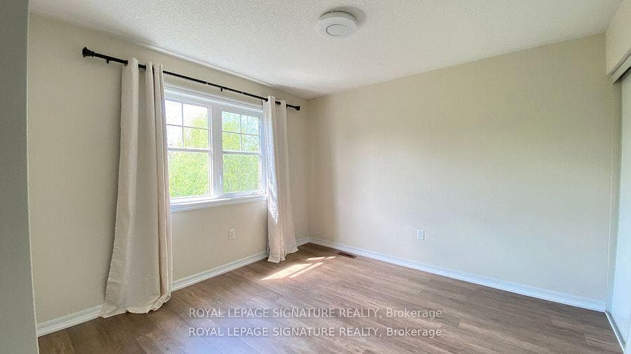 72 Montreal Circle photo 15