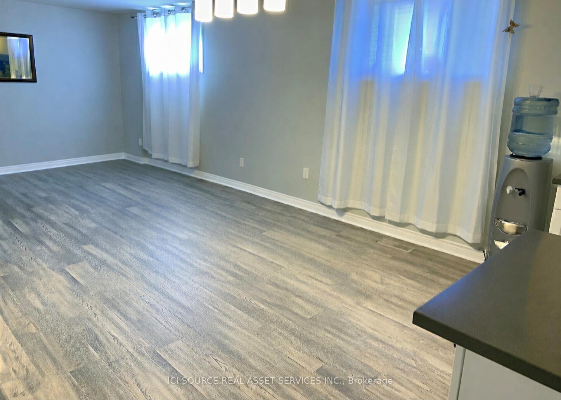 39 Dewal Place Unit Basement photo 2