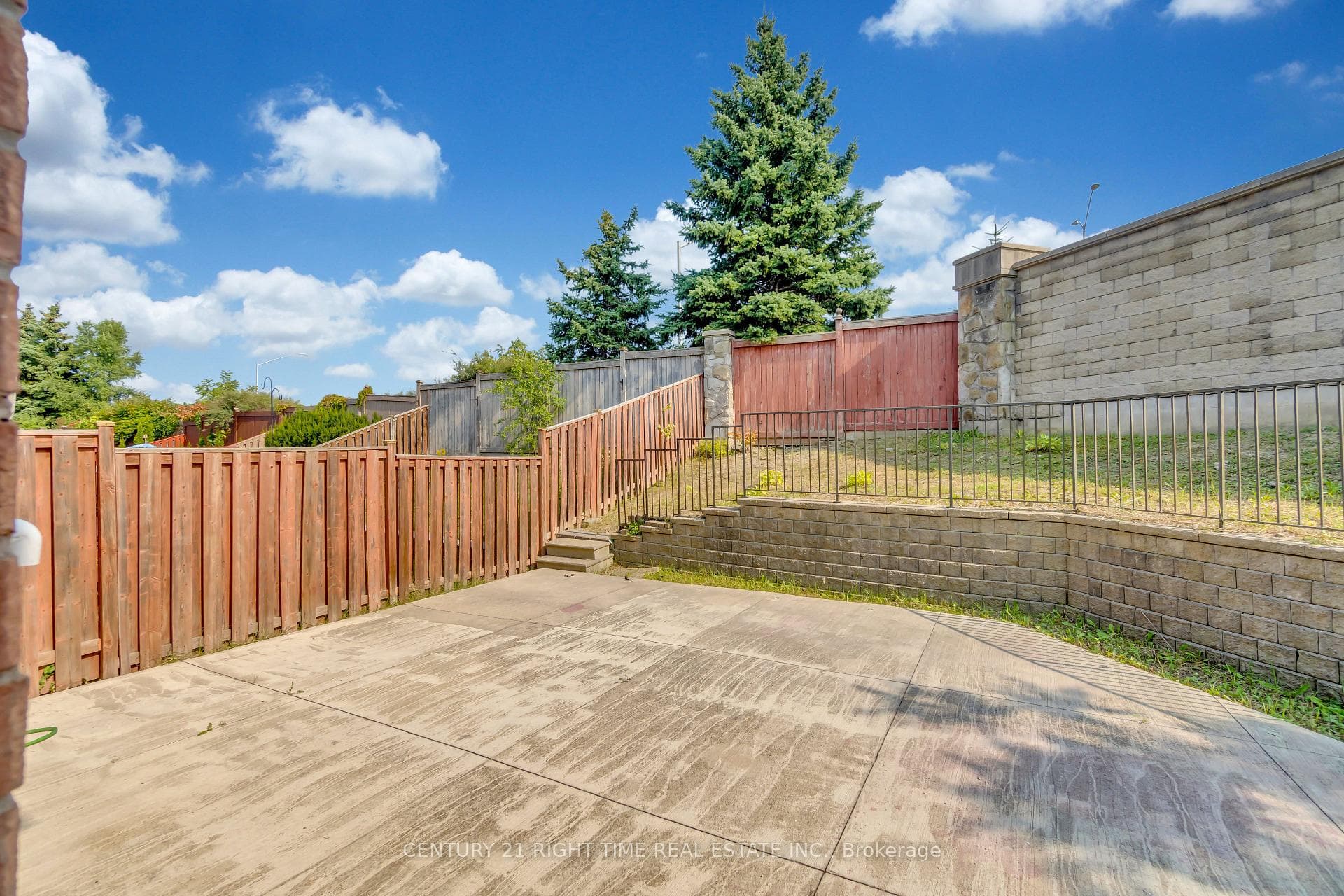 32 Elmpark Court photo 13