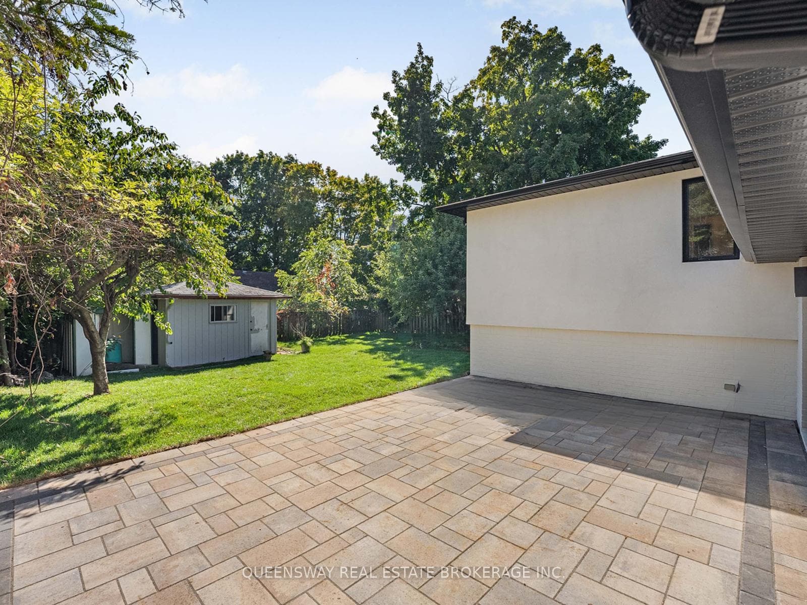 1128 Pinegrove Road photo 33