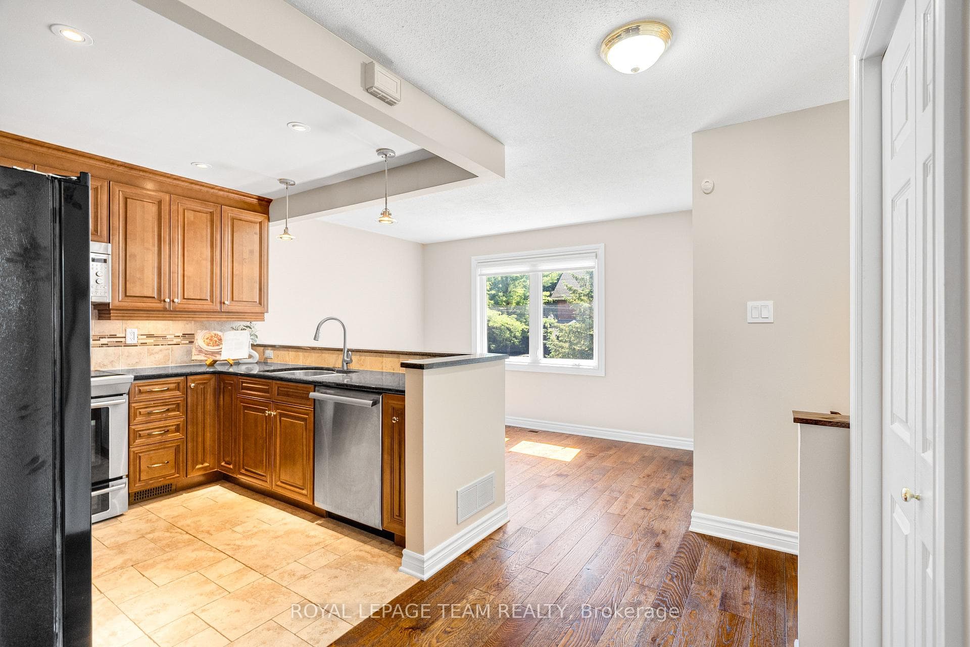 475 MELBOURNE Avenue photo 7