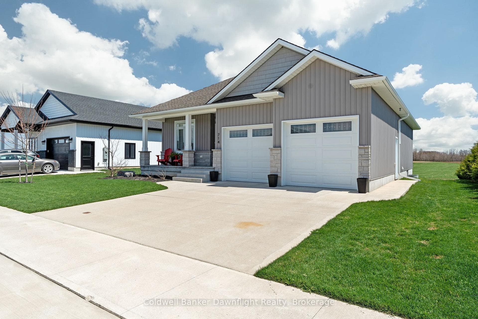 714 Gloria Street photo 2